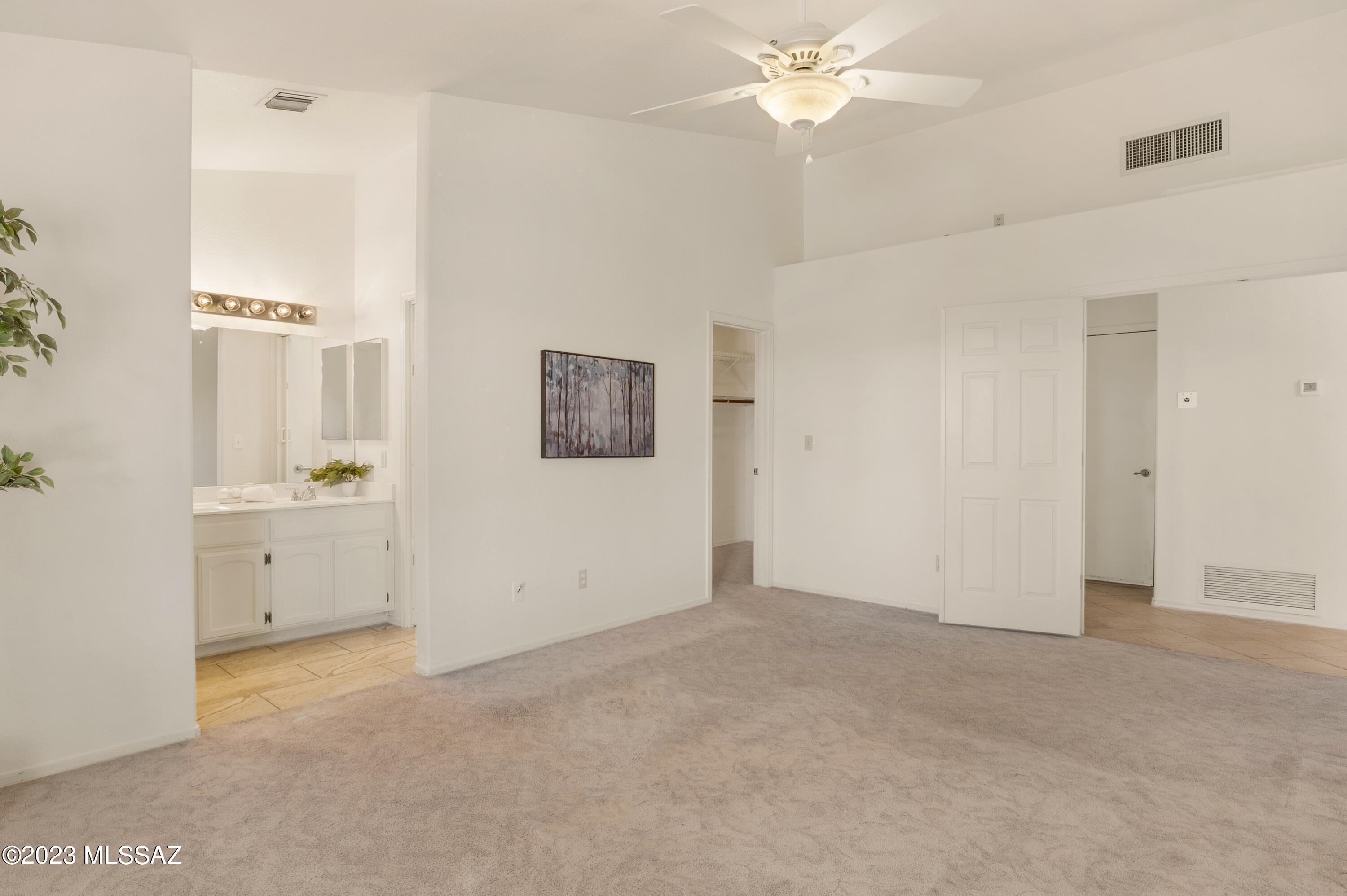 Linda Vista Terrace(1-102) - Residential