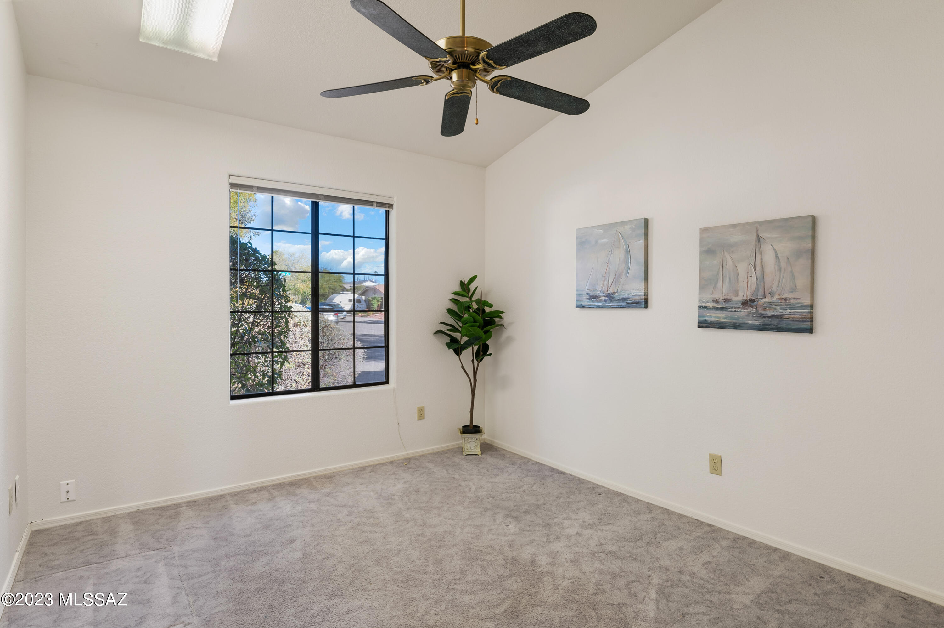 Linda Vista Terrace(1-102) - Residential