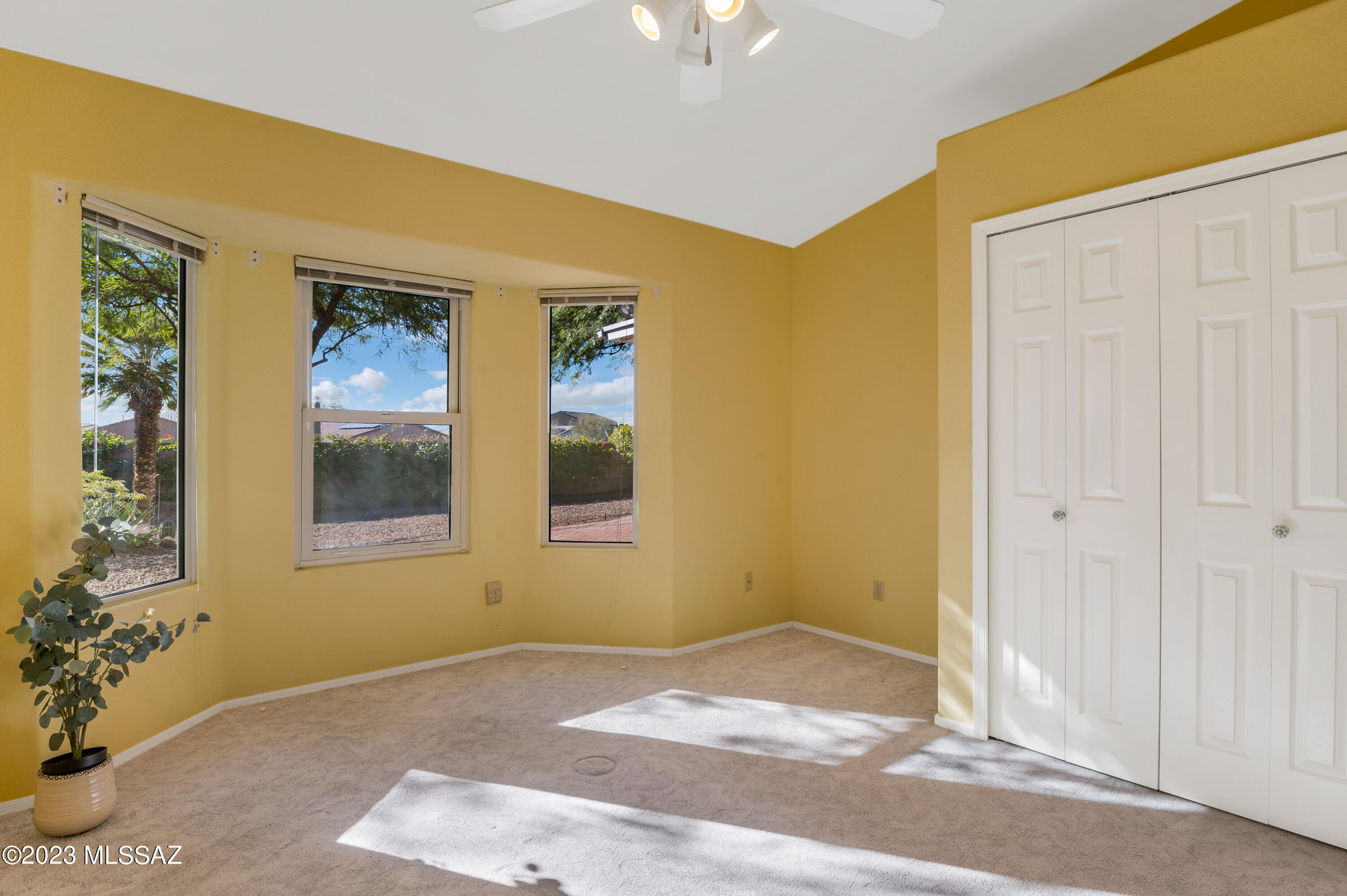 Linda Vista Terrace(1-102) - Residential