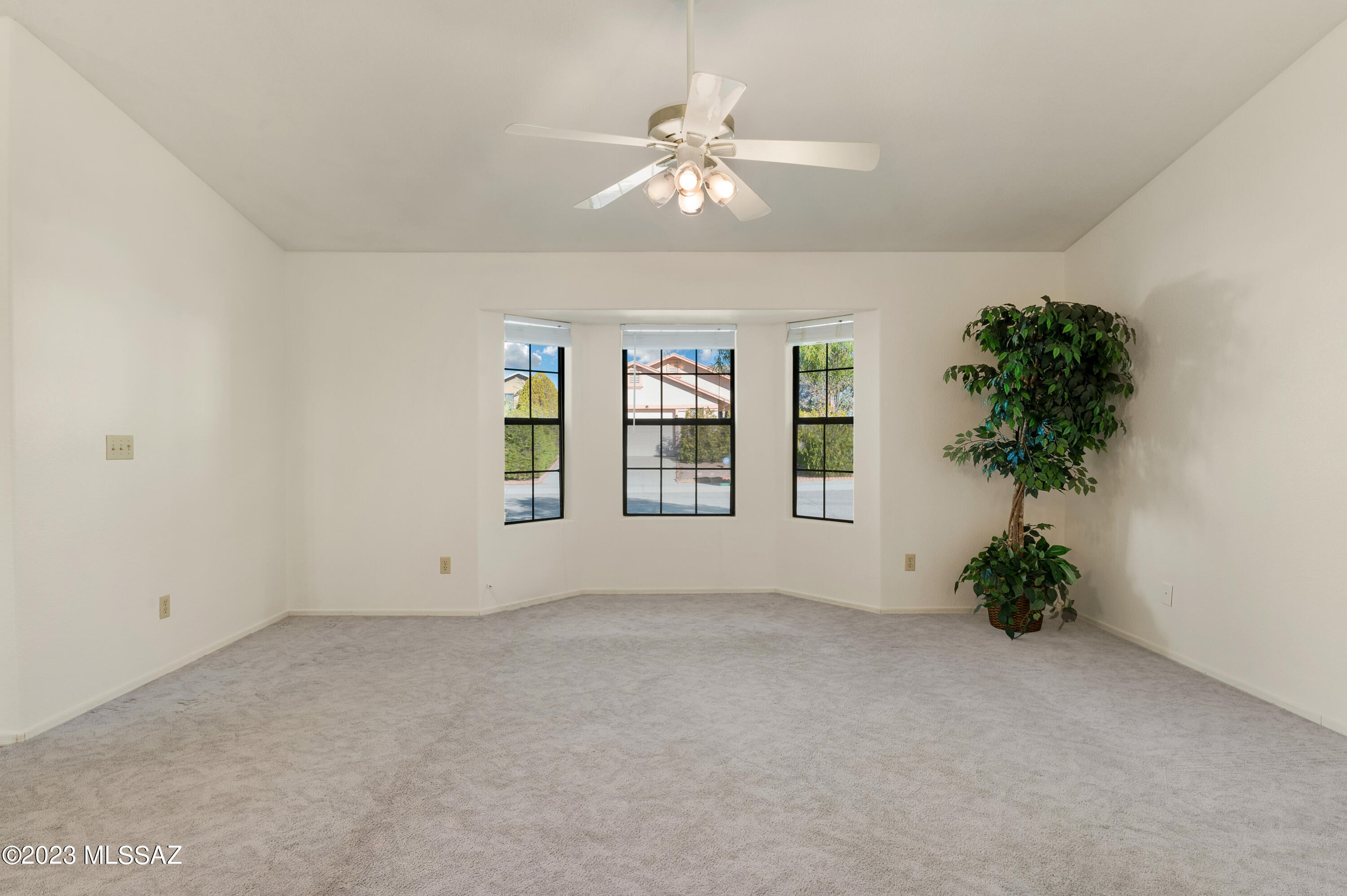 Linda Vista Terrace(1-102) - Residential