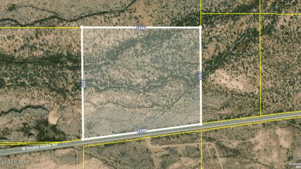 Very private but yet right on the beaten path of a nice chip-sealed well maintained road.