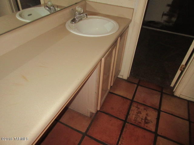 Campana De Plata (1-77) - Residential