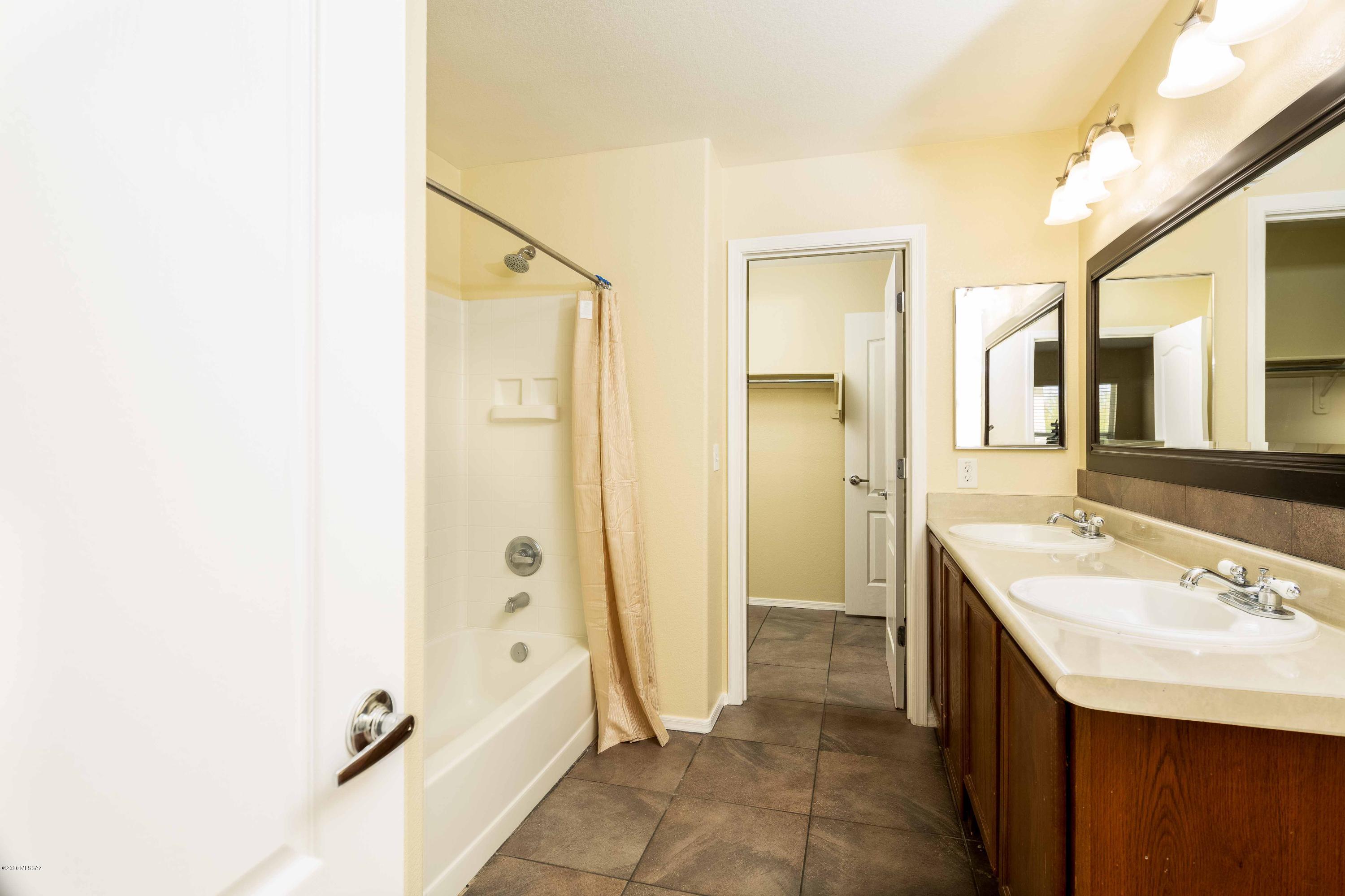 Mariposa Trail - Residential
