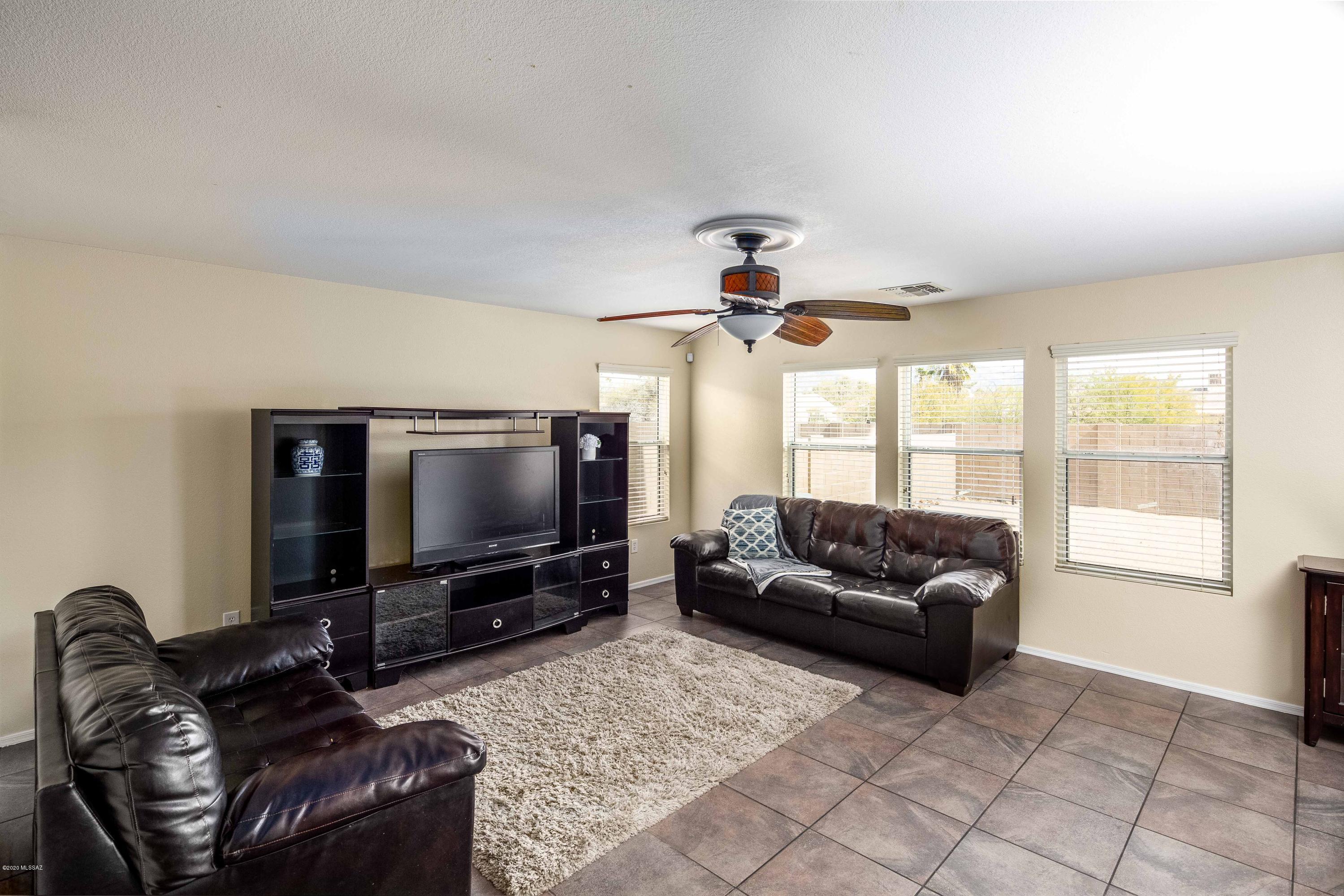 Mariposa Trail - Residential