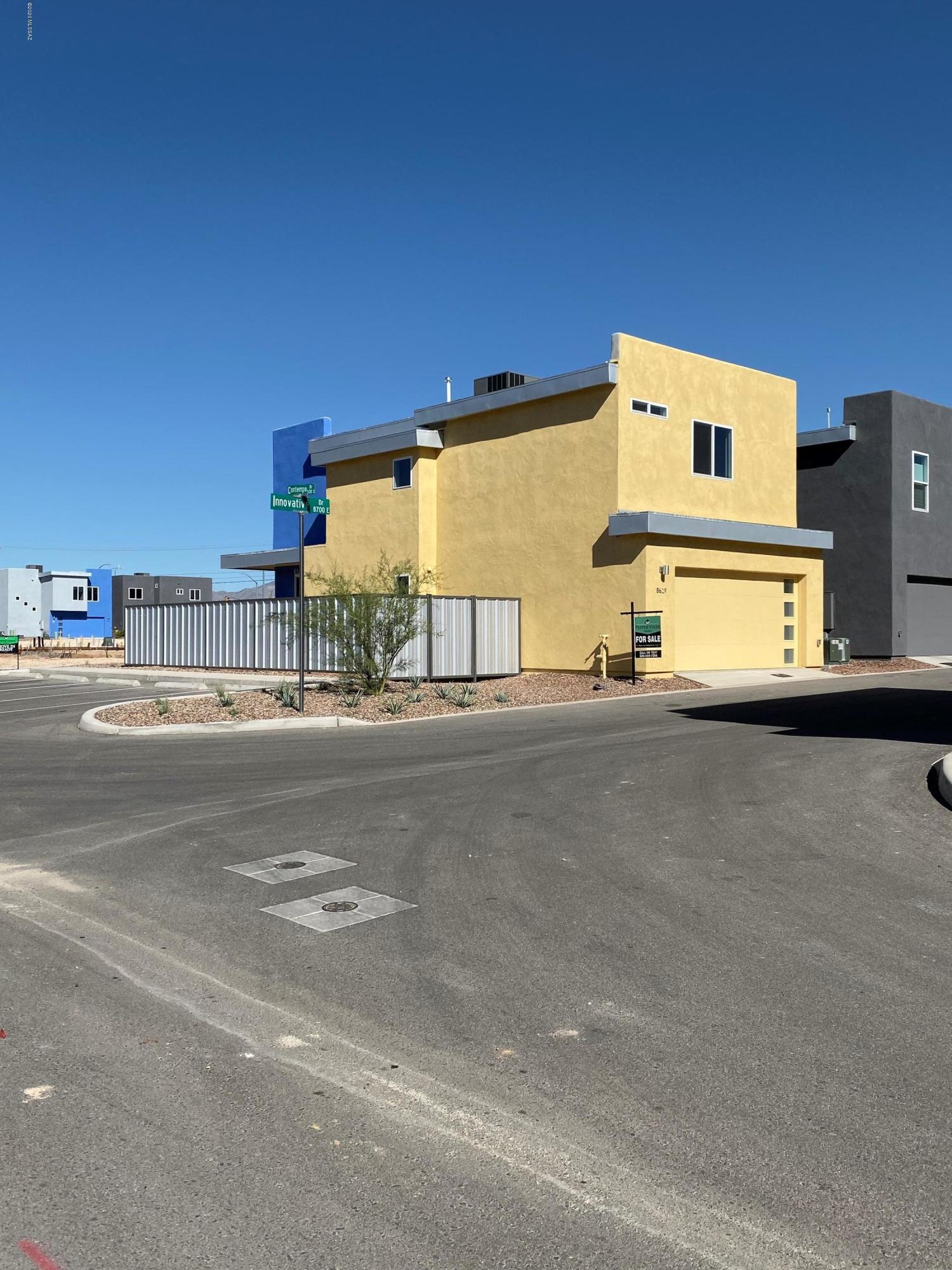 Camino Modern SQ20180120608 - Residential