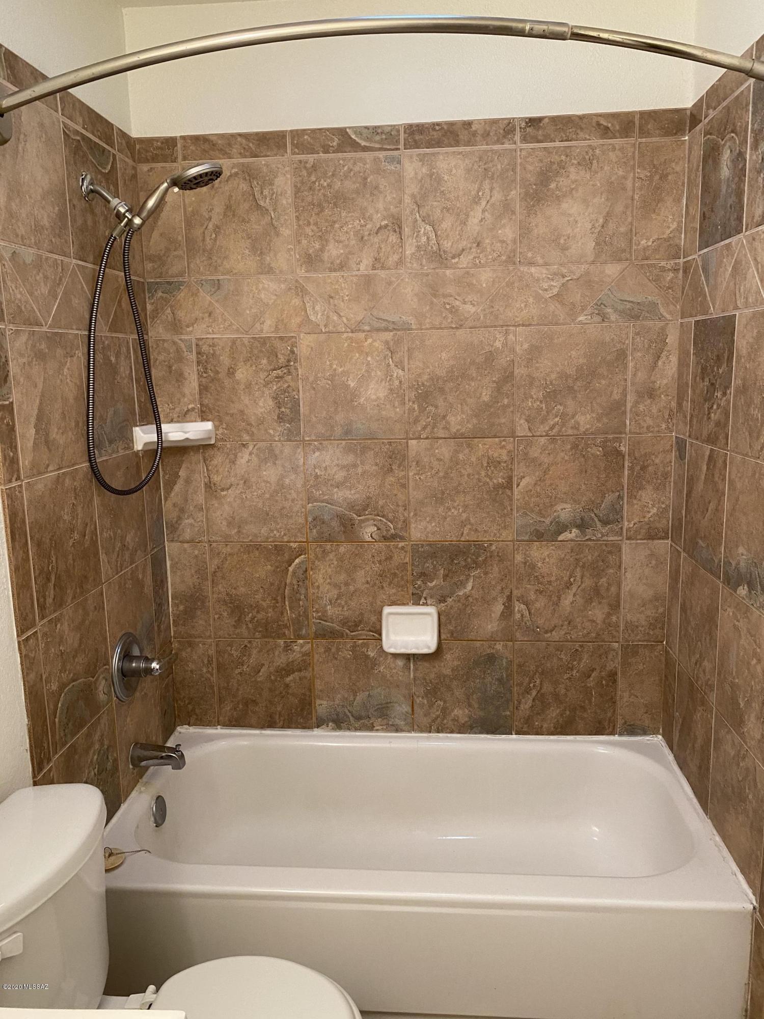 Willow Gardens Condos (1-76) - Residential Lease