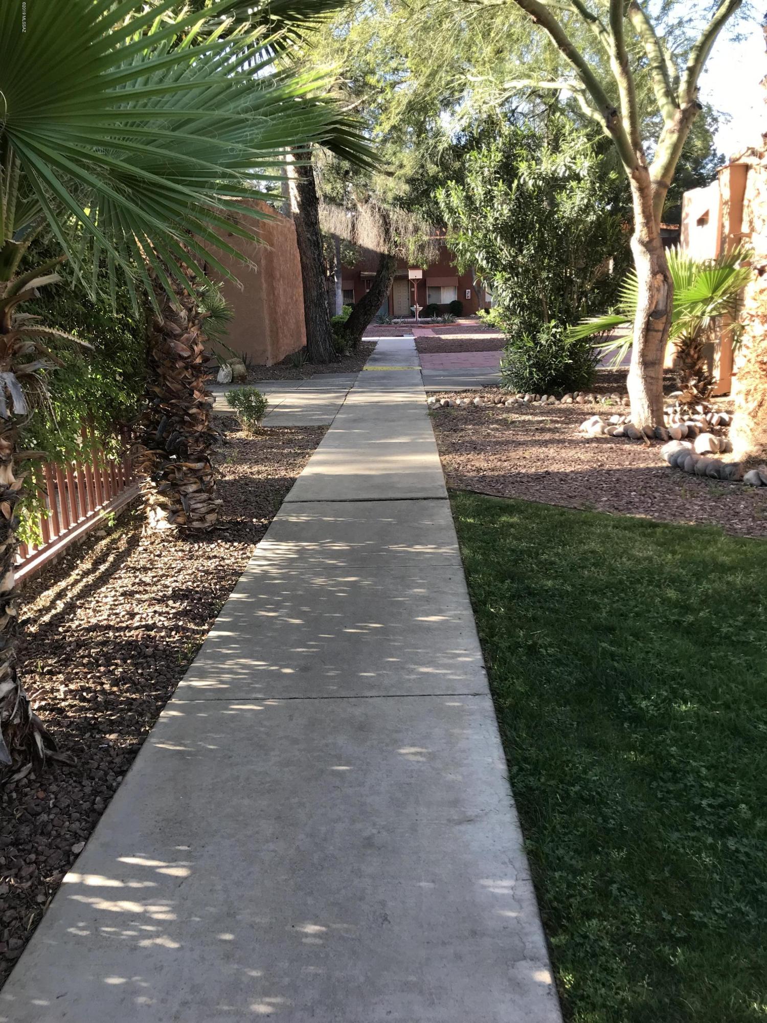 Willow Gardens Condos (1-76) - Residential Lease