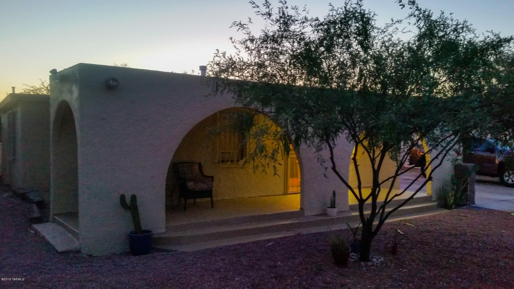 This home is a Tucson charmer! Southwestern-style bungalow in centrally located area. Beautifully laid out, open and airy kitchen and living room. Freshly coated and repaired roof done in March 2016. New central A/C unit with gas pack installed in February 2016 (with warranties). Cute casita next to the main house is an added bonus! Rent it out, Airbnb it, use it for a studio or throw your annoying visiting relatives in it! This place is a steal. Seller will accept or counter offers between $128,000 to $135,000. Seller is a licensed real estate agent in AZ.