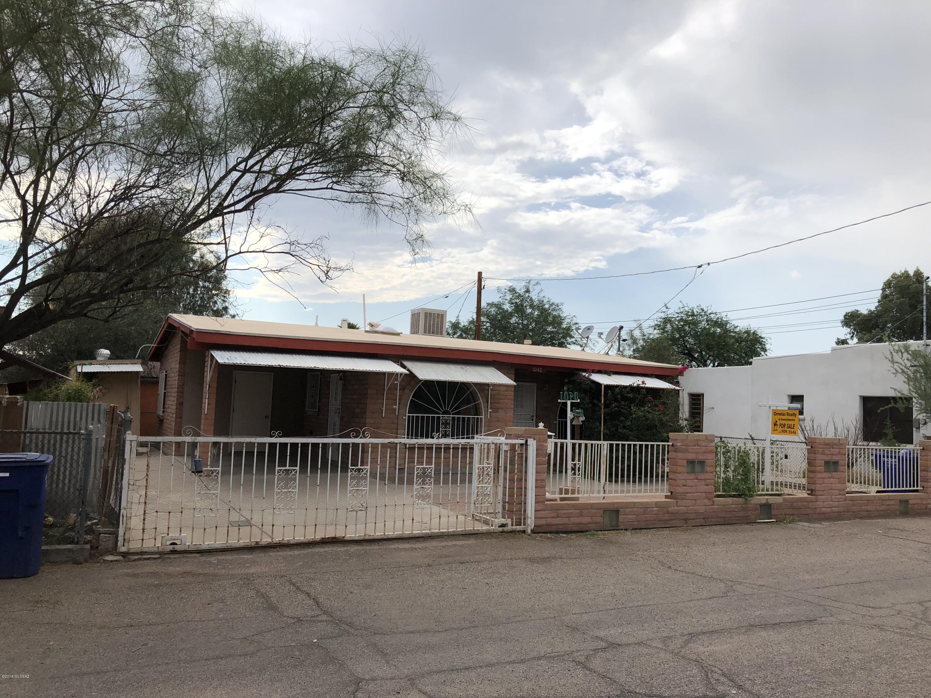 Charming 2 Bdrm, 2 Bath. Ideal for those who want little maintenance to home and landscaping. Located in heart of Downtown, minutes to UofA, shopping and restaurants. One of few available below $200k price range. Property is vacant and ready to move-in. Seller never lived in the property, No SPDS. Buyer to obtain and verify all info to property. One of the sellers is a real estate broker in state of Arizona.