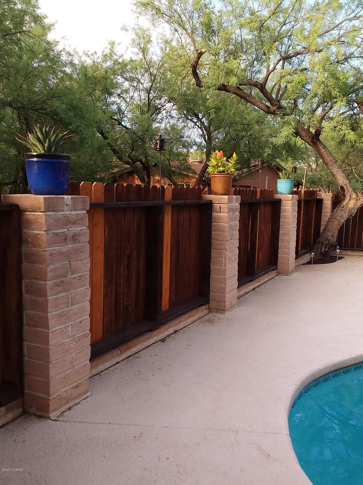 Woodland Hills - Residential