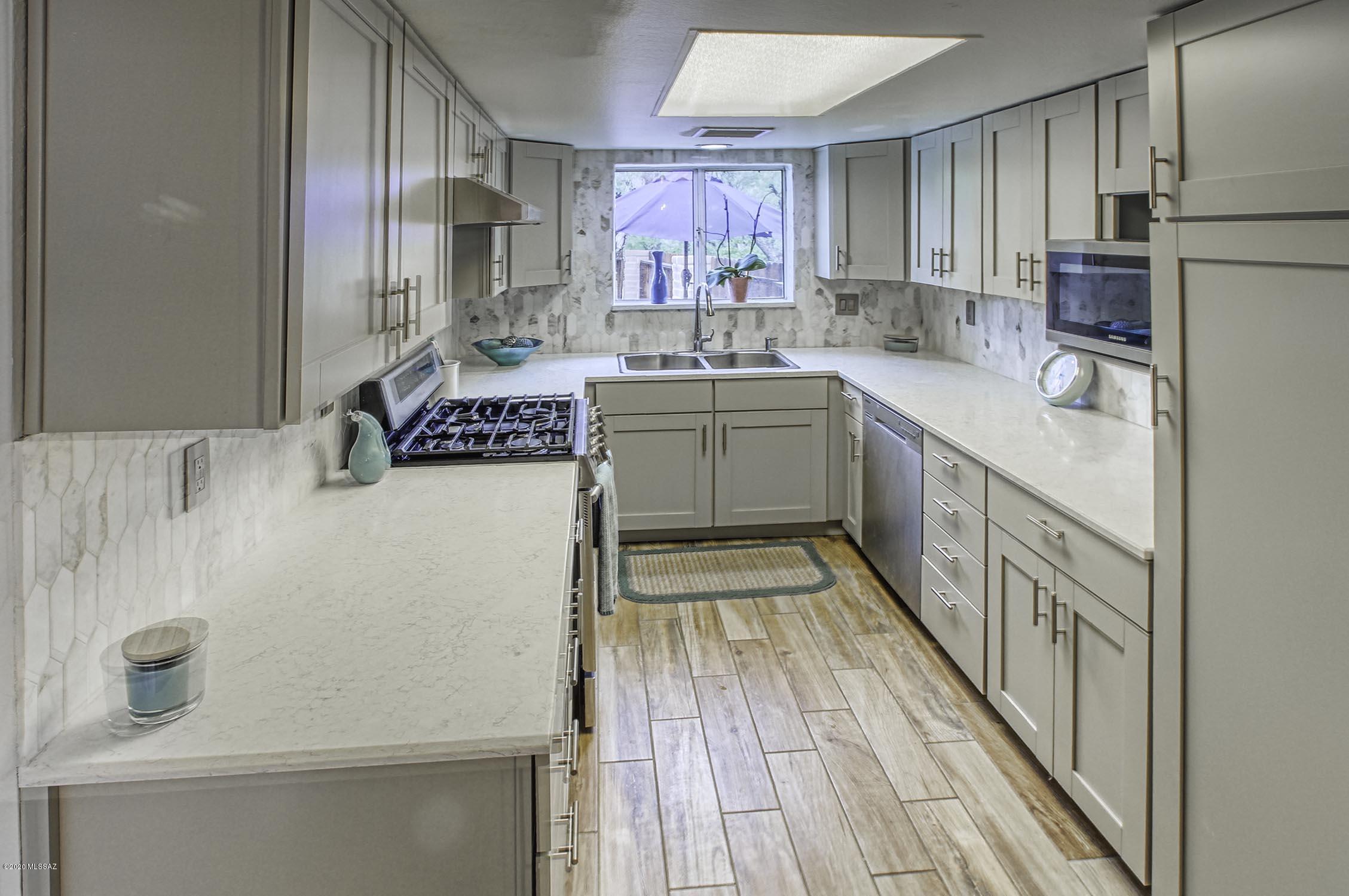 Woodland Hills - Residential