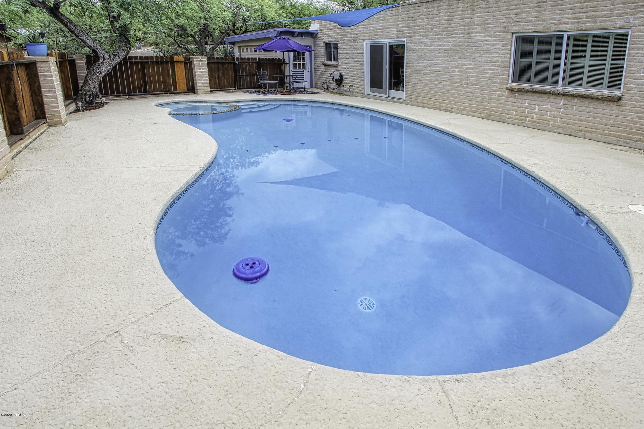 Woodland Hills - Residential