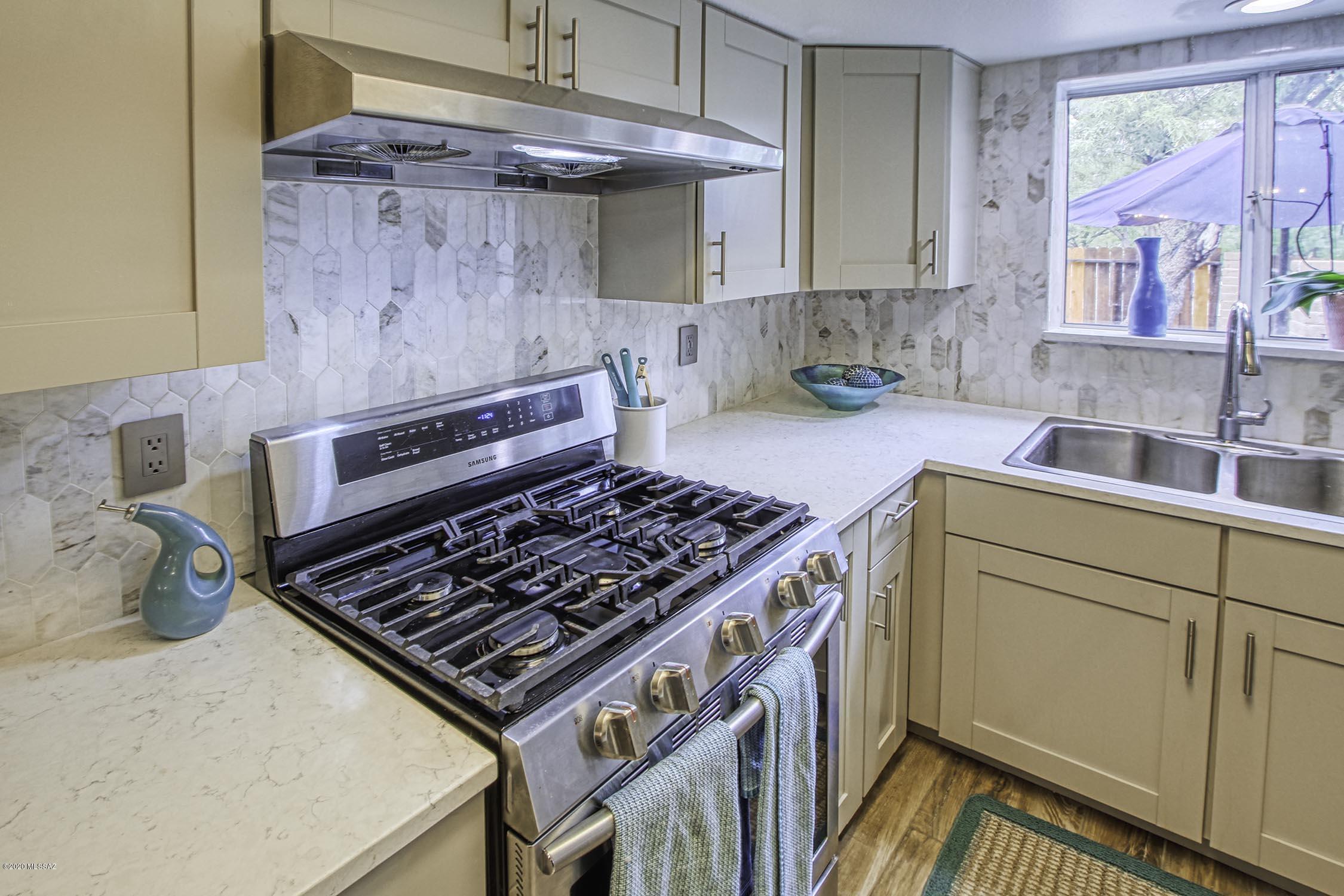 Woodland Hills - Residential