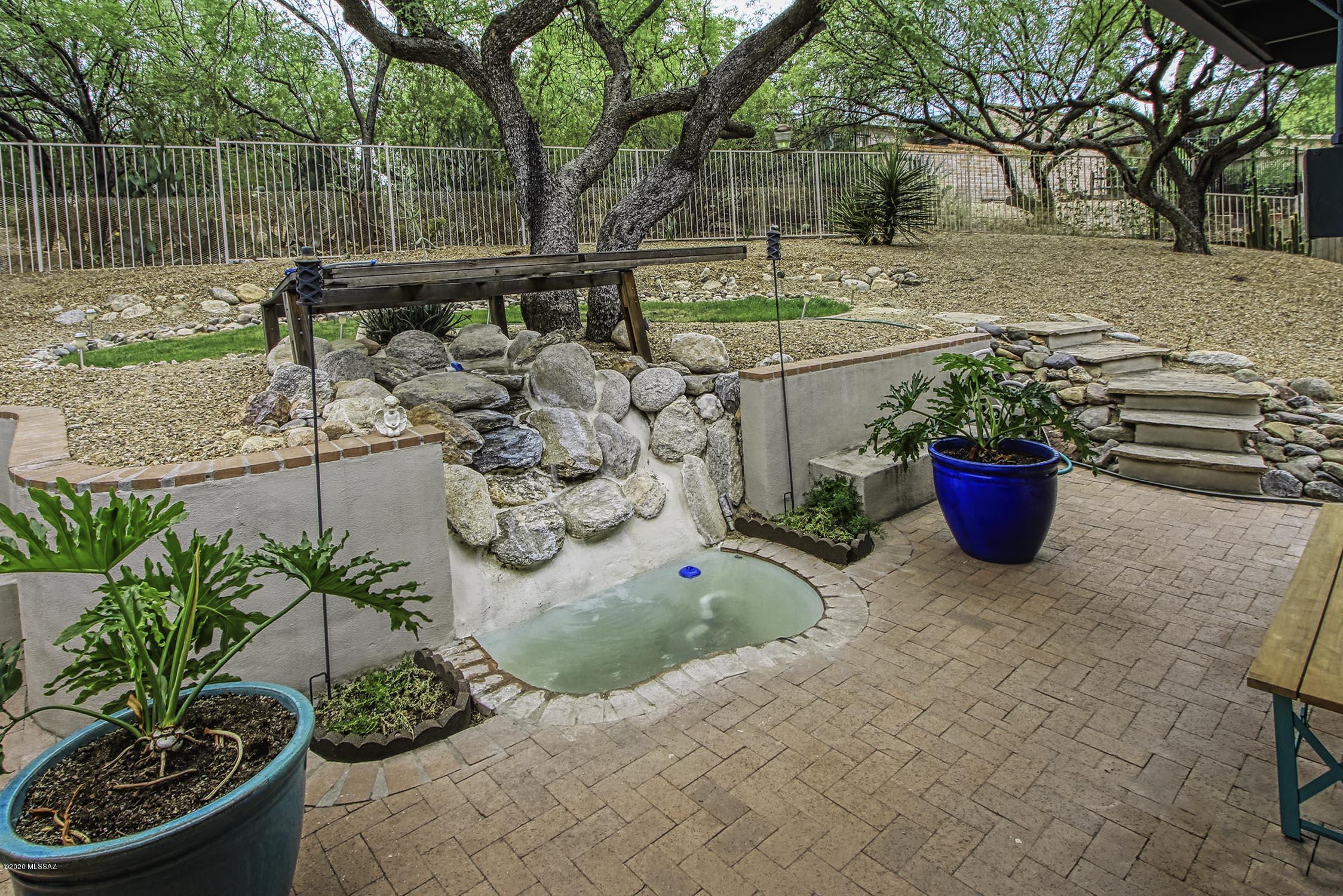 Woodland Hills - Residential