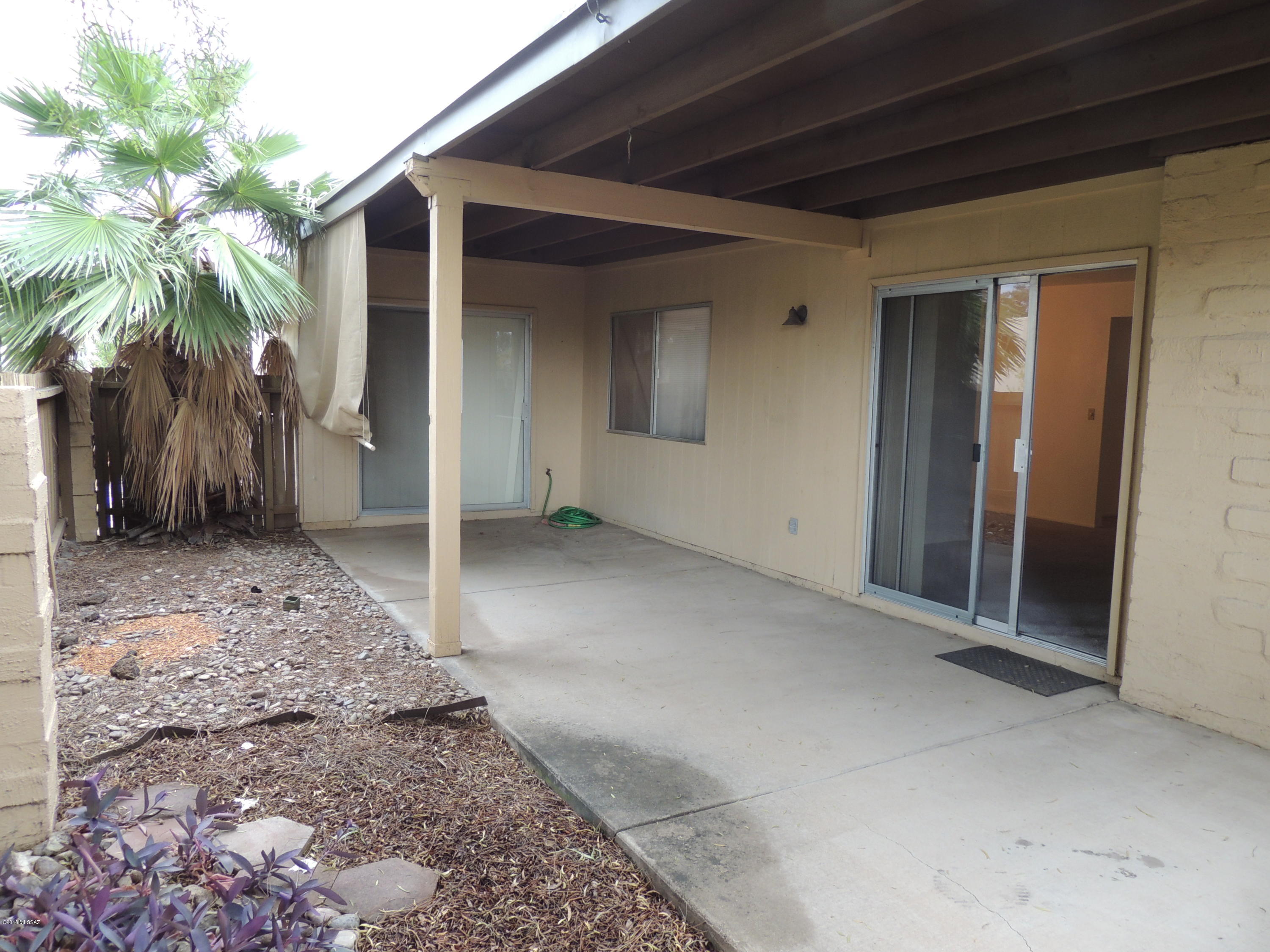 Pantano Townhomes (1-118) - Residential