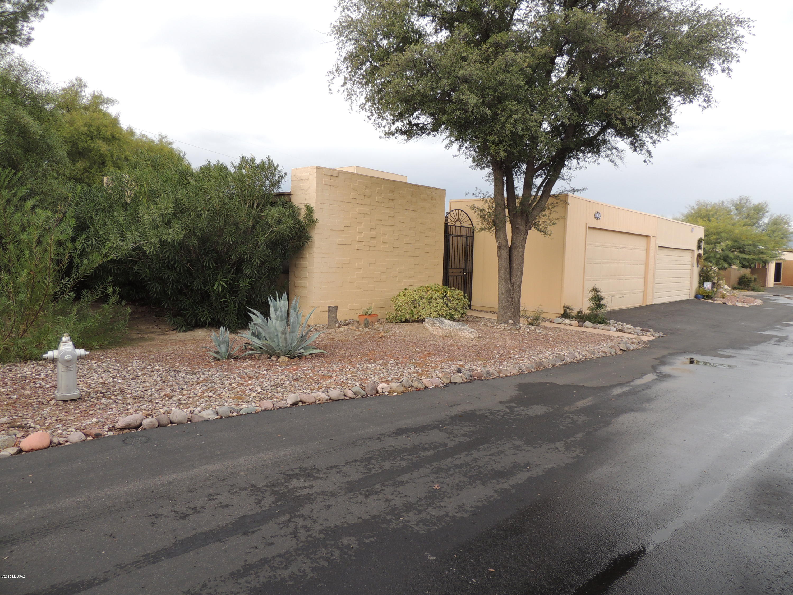 Pantano Townhomes (1-118) - Residential