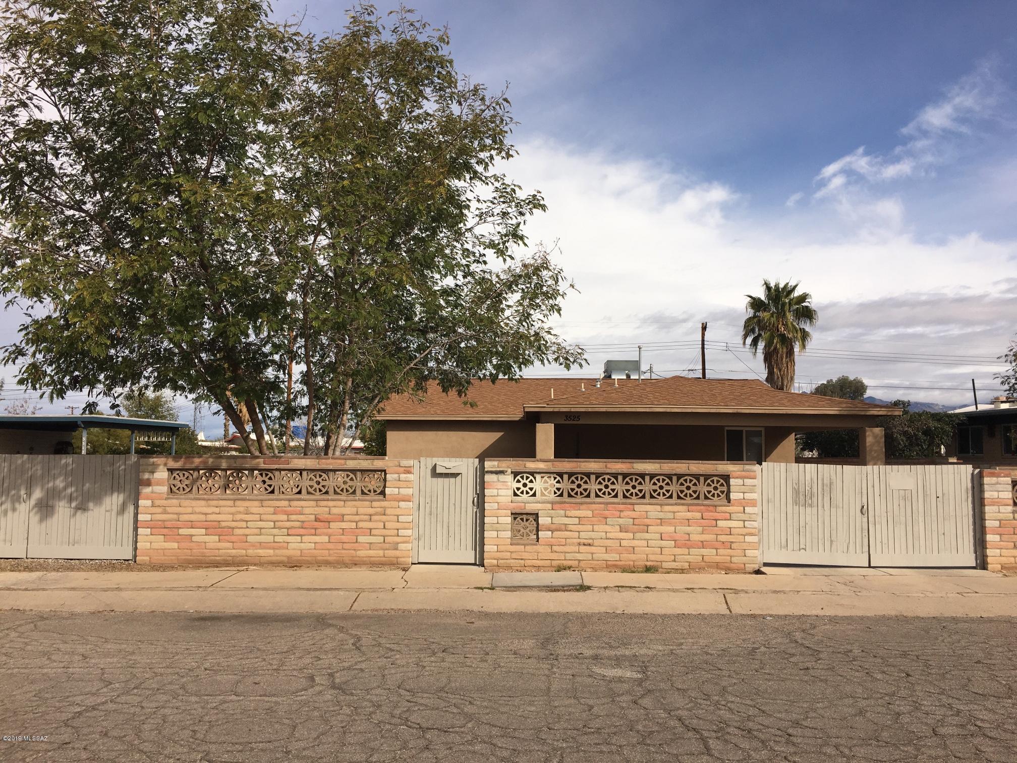 Check out this remodeled 3 bed 2 bath home, which is fully fenced. The eat-in kitchen has granite counter tops, beautiful cabinets, updated fixtures, & black appliances.  All tile flooring, blinds, & ceiling fans throughout.  *This one's pet-friendly* This house located at 3525 E 25th St in Tucson, is ready for you to make it your new home! Number of Pets Allowed: 4 Weight Limit: 300 lbs. total for all pets Breed Restrictions Apply Nonrefundable Pet Fee Per Pet: $200.