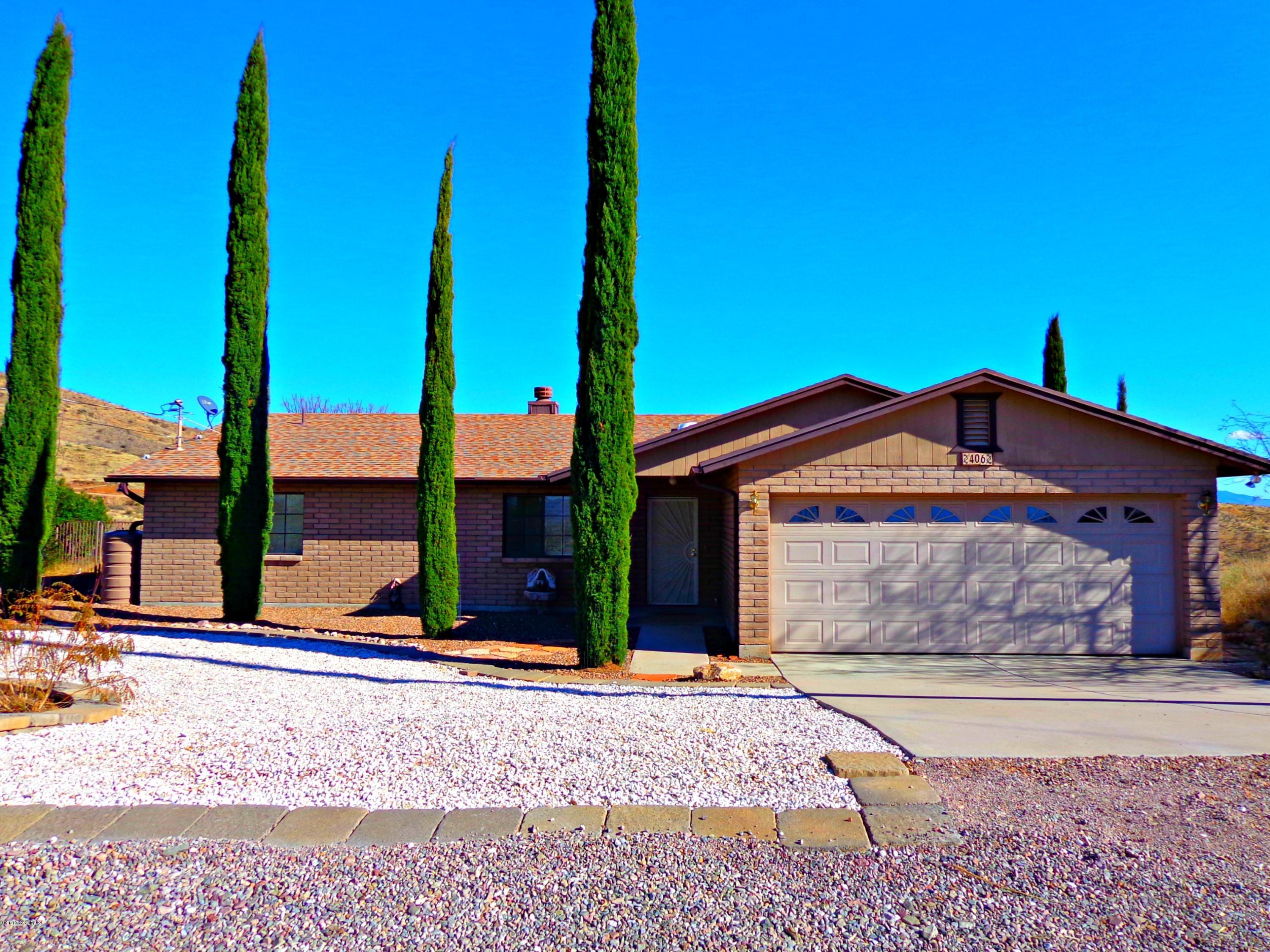 This beautiful well keep home has 3 bedrooms 2 bath ,fireplace, Ceramic Tile, has great functional space, you will fall in love with this open floor plan, where every spot is the best seat in the house, landscaped front yard and fully fenced backyard,Peaceful serene,covered patio, and endless blue skies.