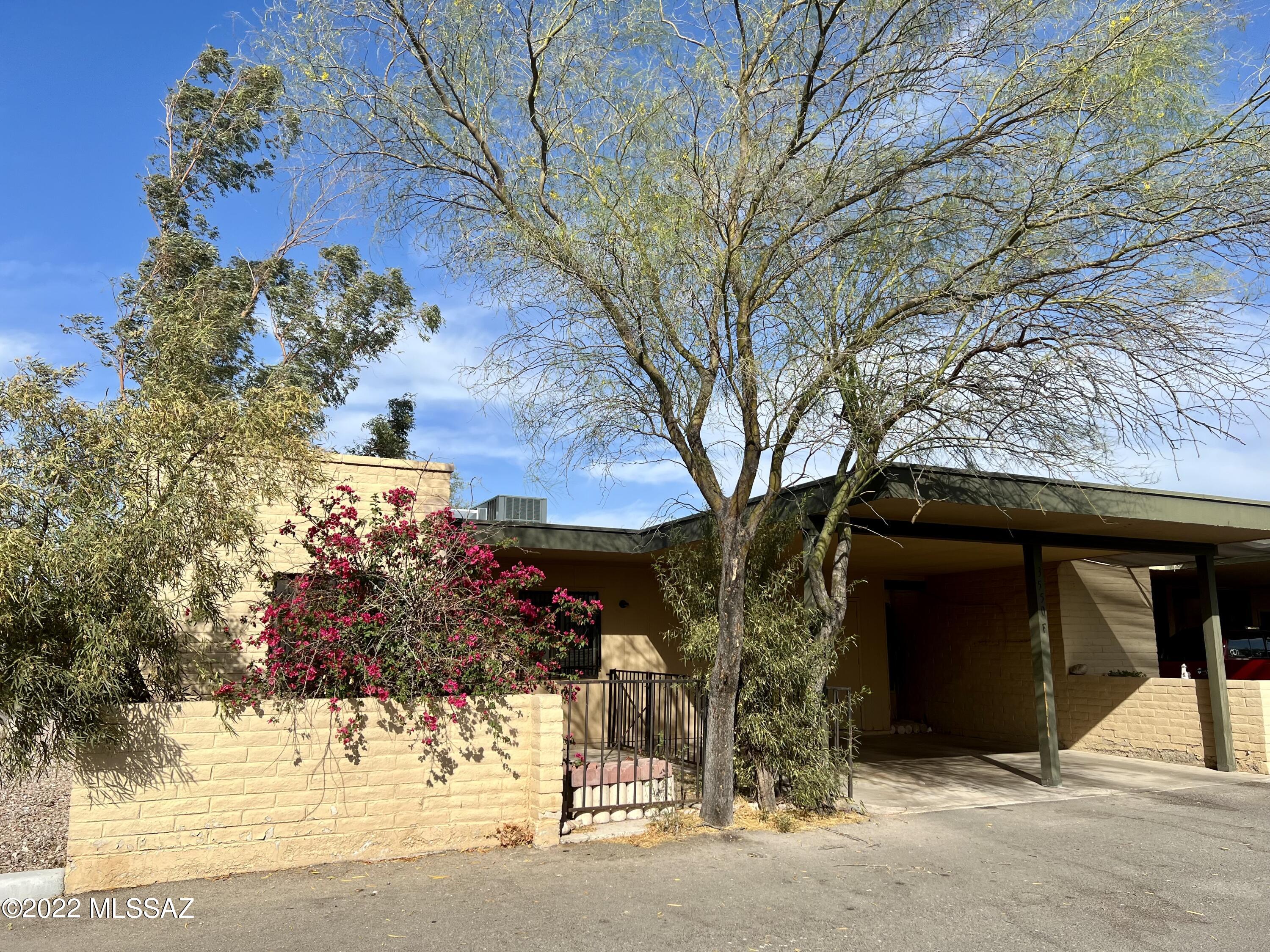Great Home On Tucson's West Side With Incredible features.  A Little TLC Can Make This Home Truly Special.  Sold As-Is, Priced Accordingly.