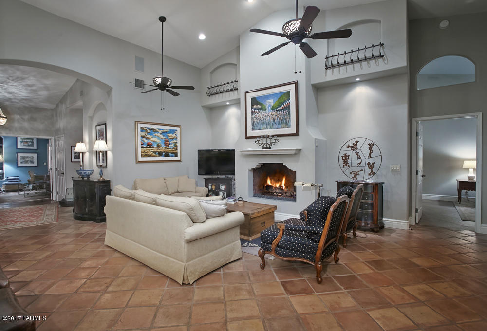 Ventana Canyon Golf Villas - Residential
