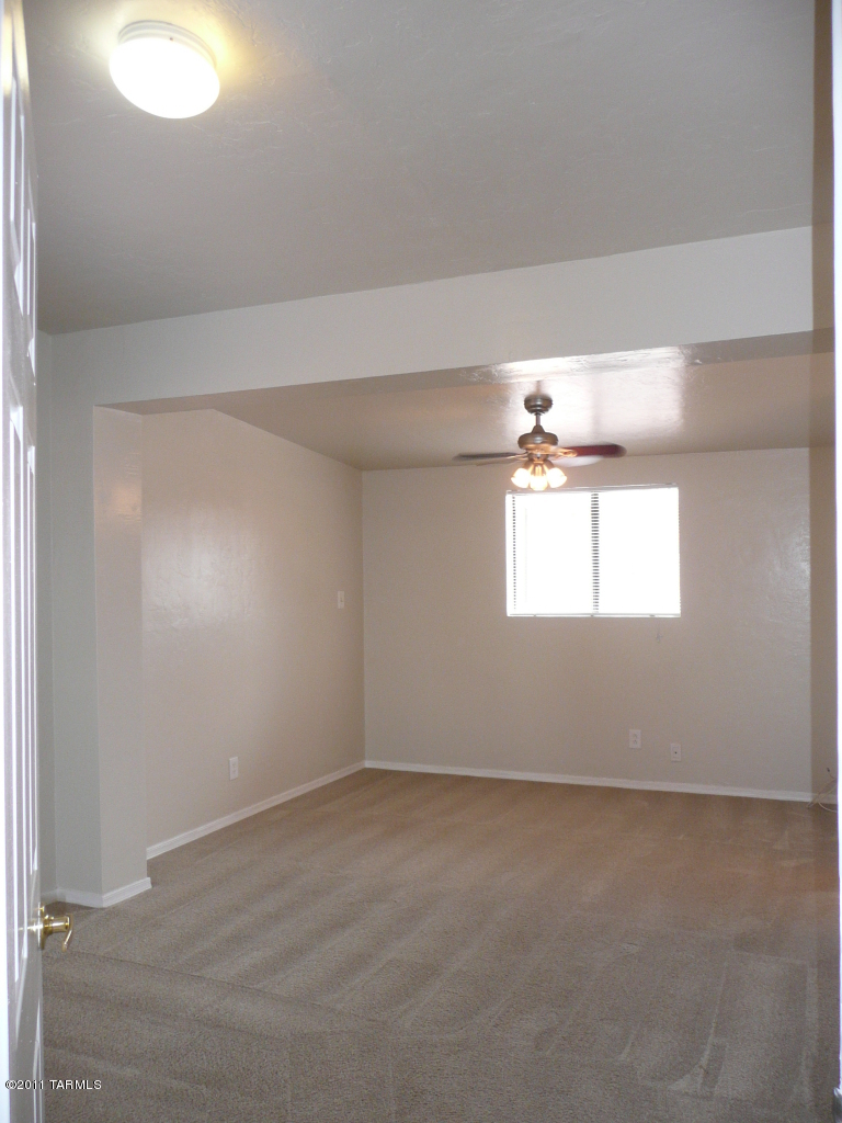 Mountain View Acre Farms - Residential Lease