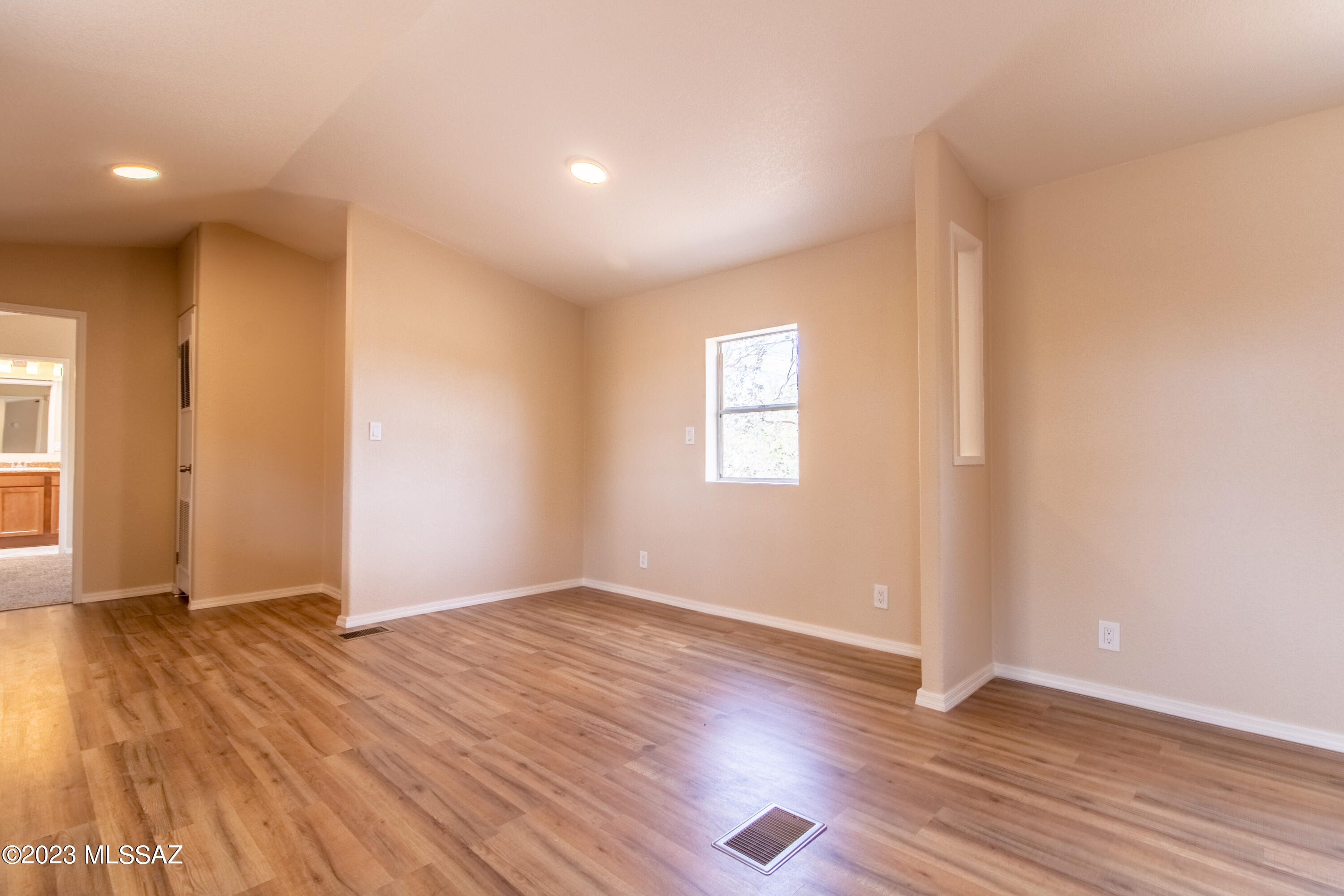 Freeman Estates (1-18) - Residential