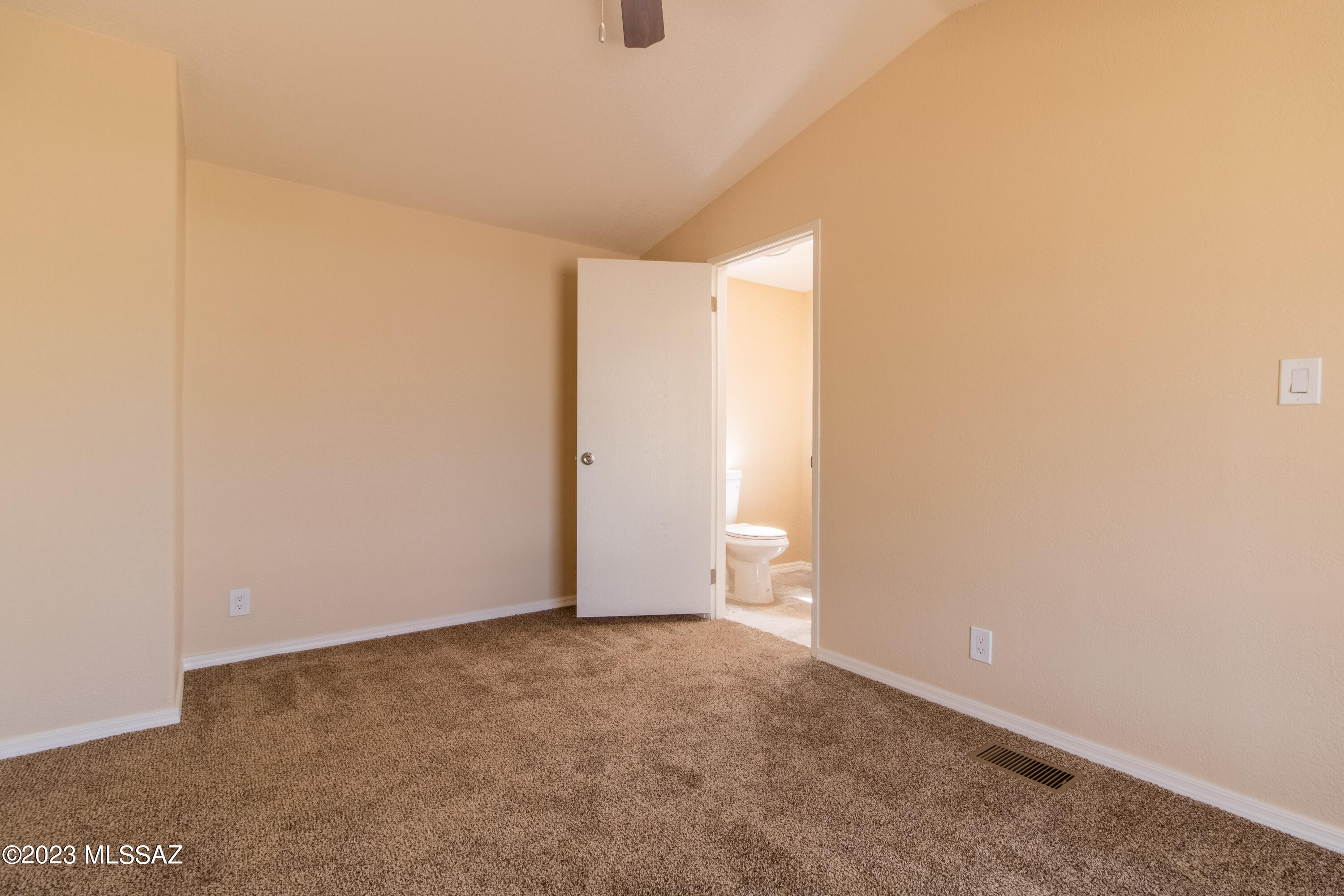 Freeman Estates (1-18) - Residential