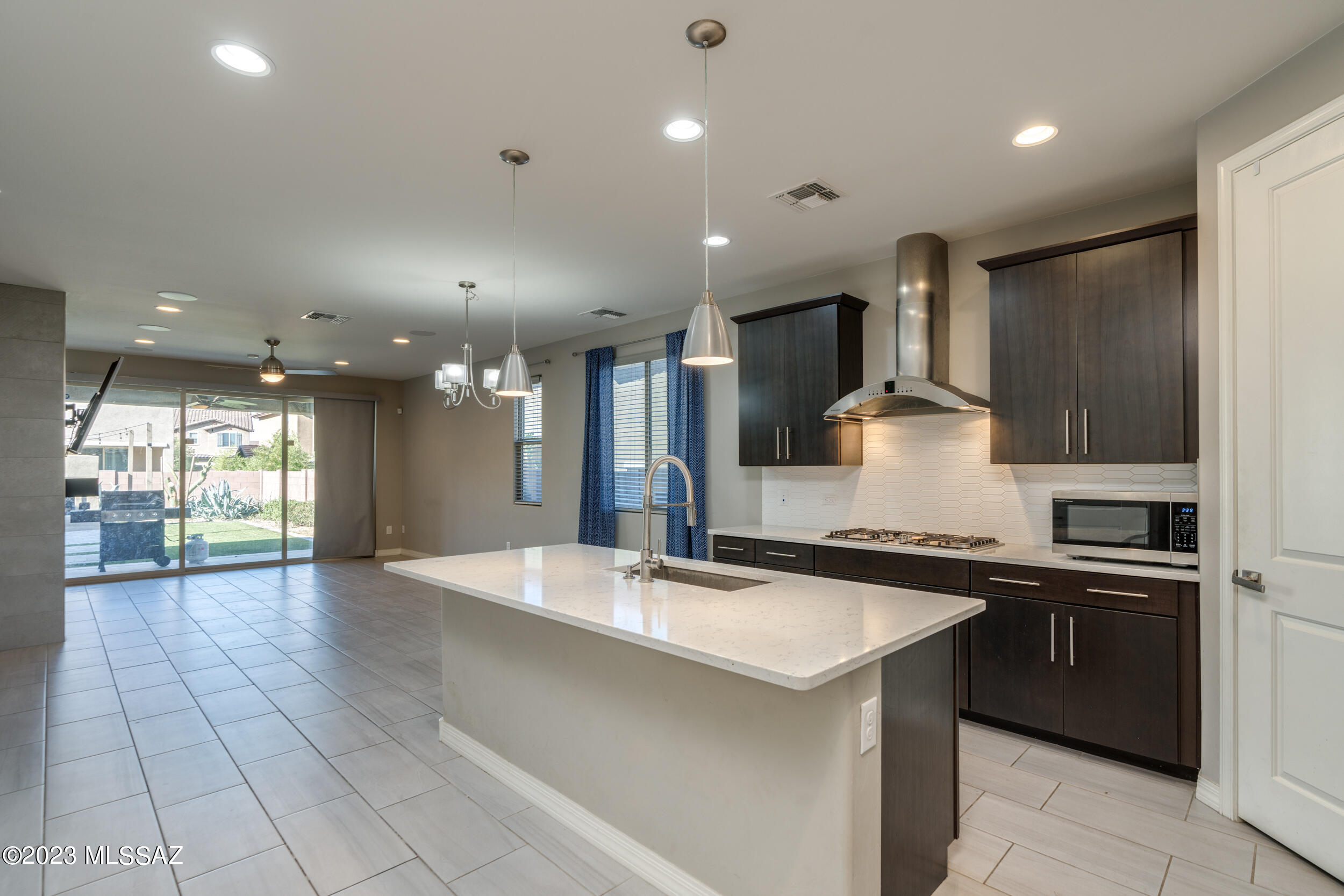 Entrada La Villita SQ20161810742 - Residential