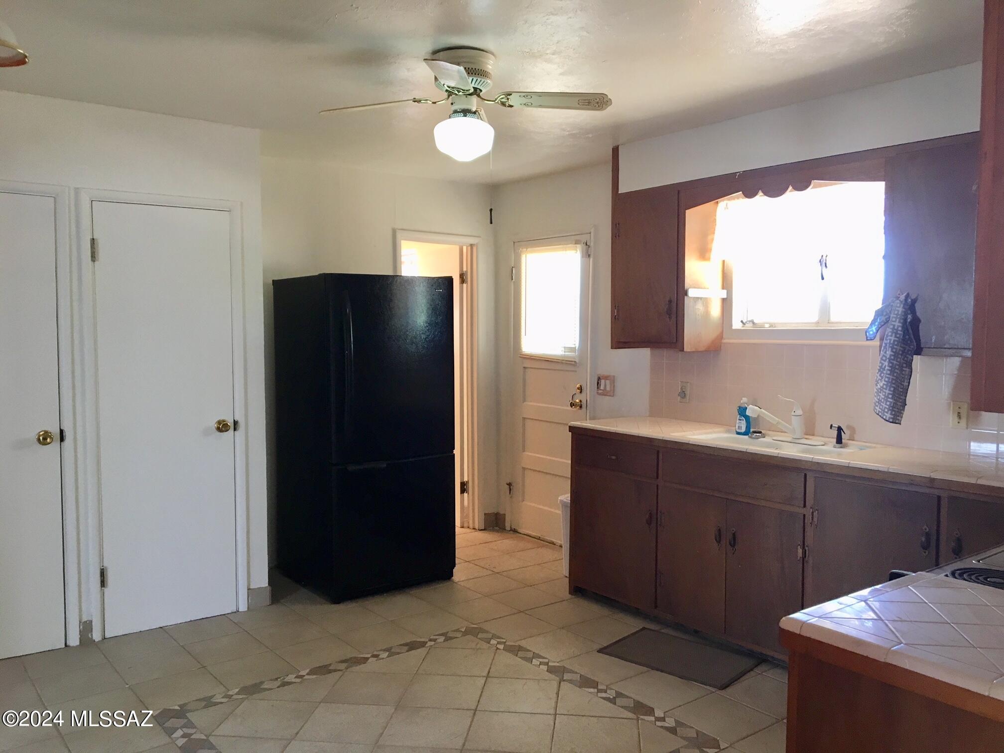 Unsubdivided - Residential Lease