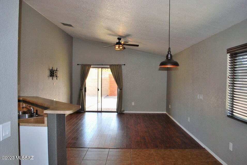 Desert Willow Estates (233-337, 340-353) - Residential Lease