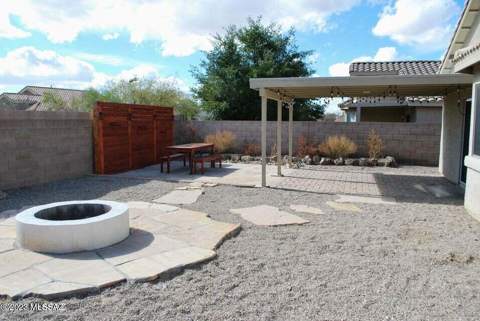 Desert Willow Estates (233-337, 340-353) - Residential Lease