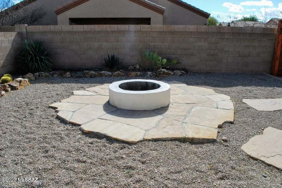 Desert Willow Estates (233-337, 340-353) - Residential Lease