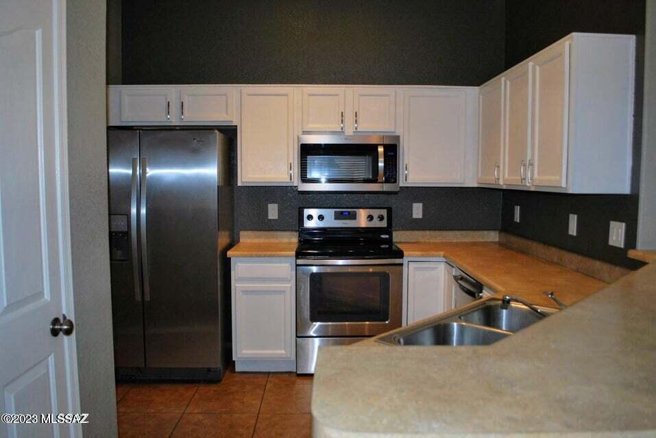 Desert Willow Estates (233-337, 340-353) - Residential Lease