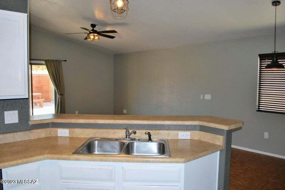 Desert Willow Estates (233-337, 340-353) - Residential Lease