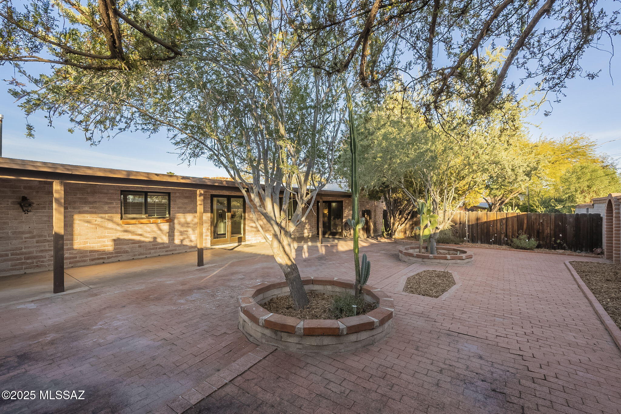 Crest View - Residential