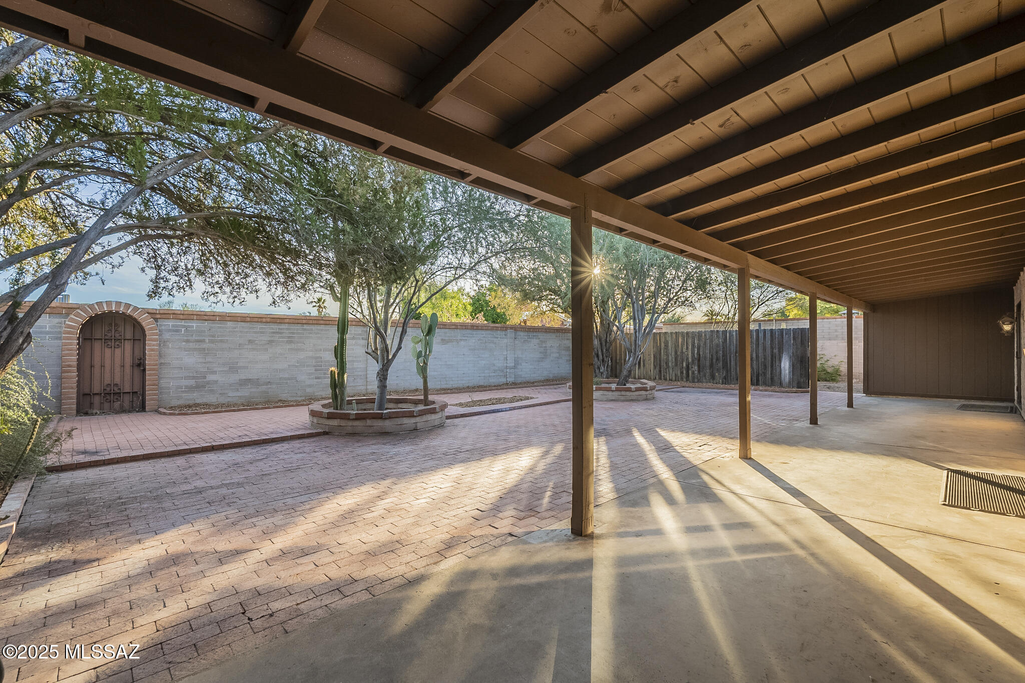 Crest View - Residential