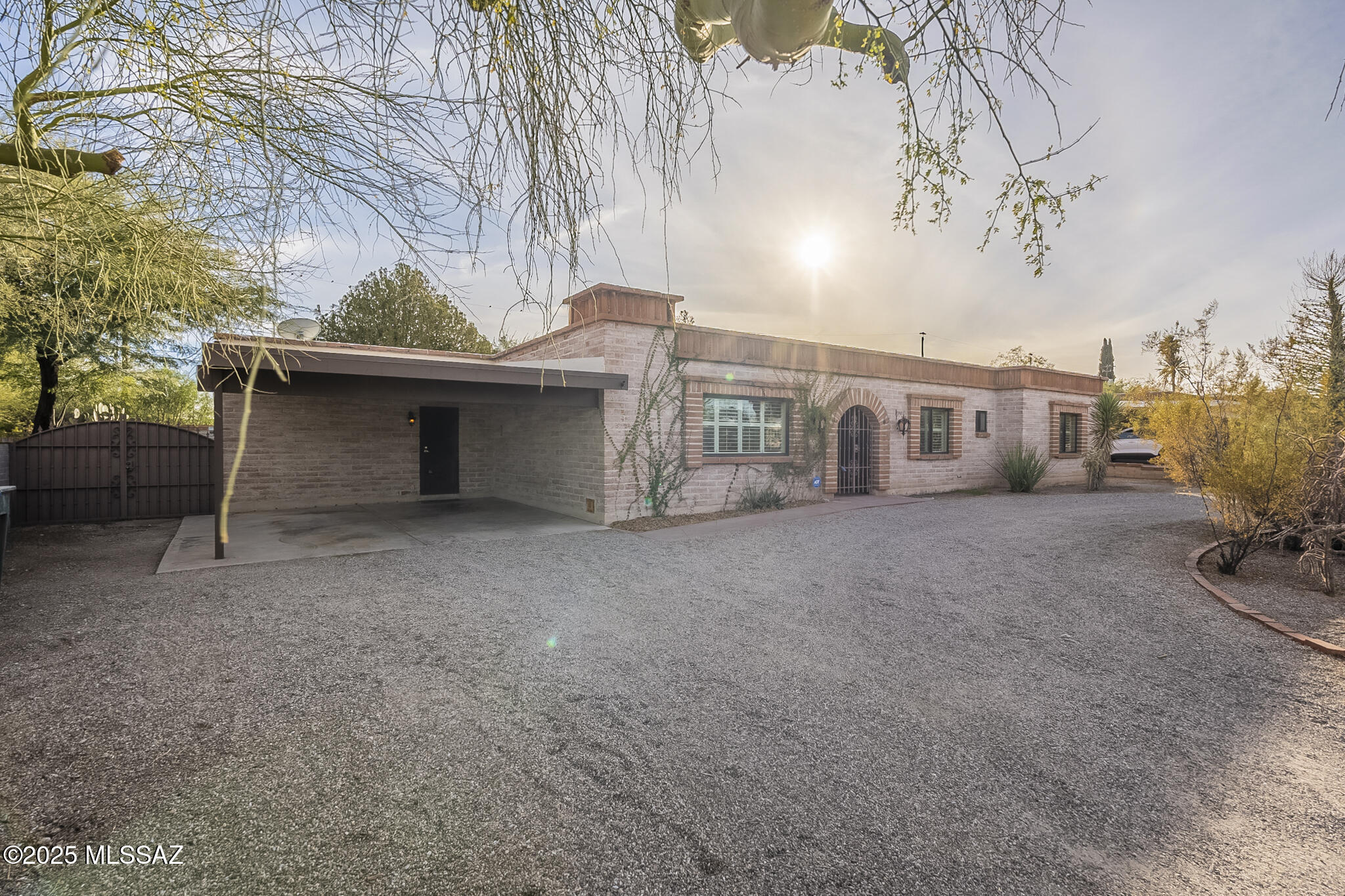 Crest View - Residential