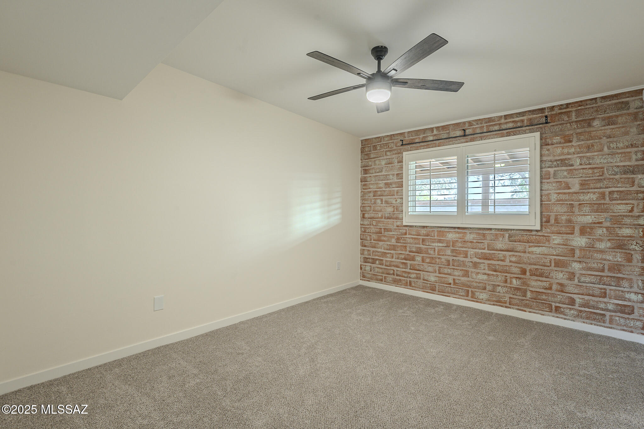 Crest View - Residential