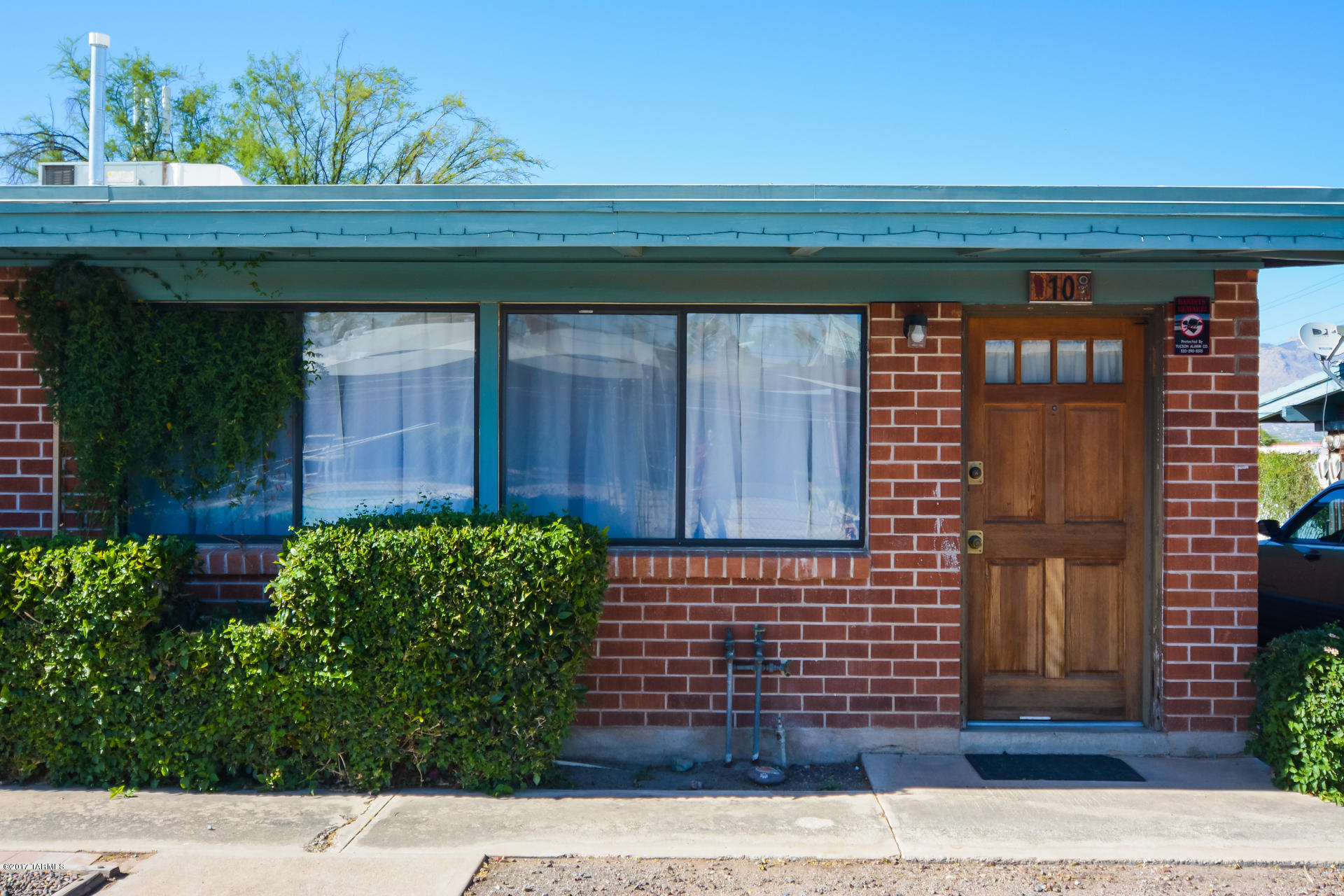 2121 N. Country Club Condos (1-12) - Residential
