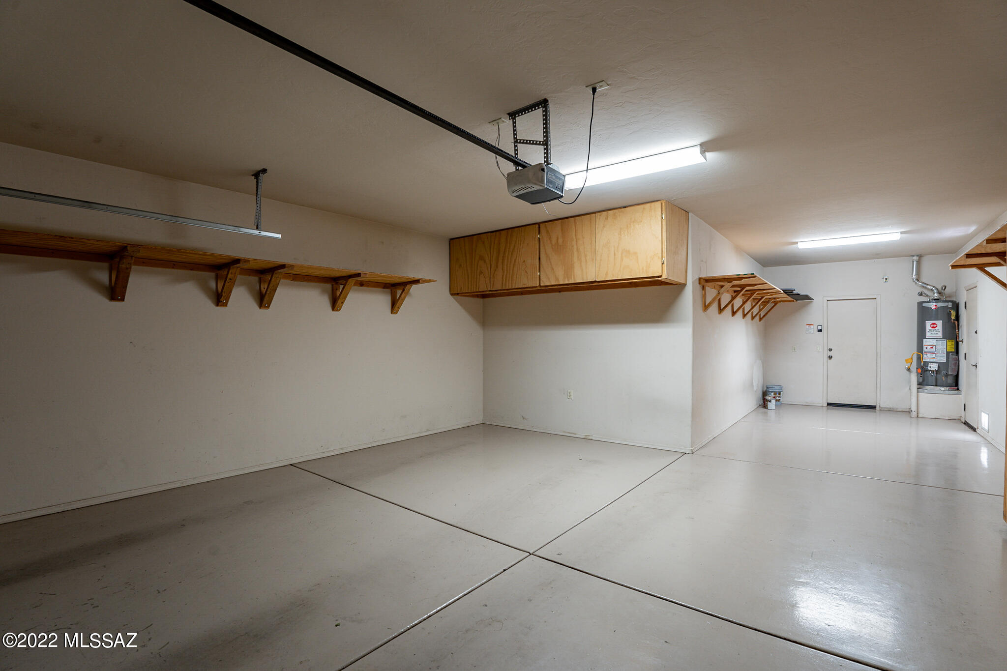 Continental Reserve Blks 17-19 (1-102) - Residential