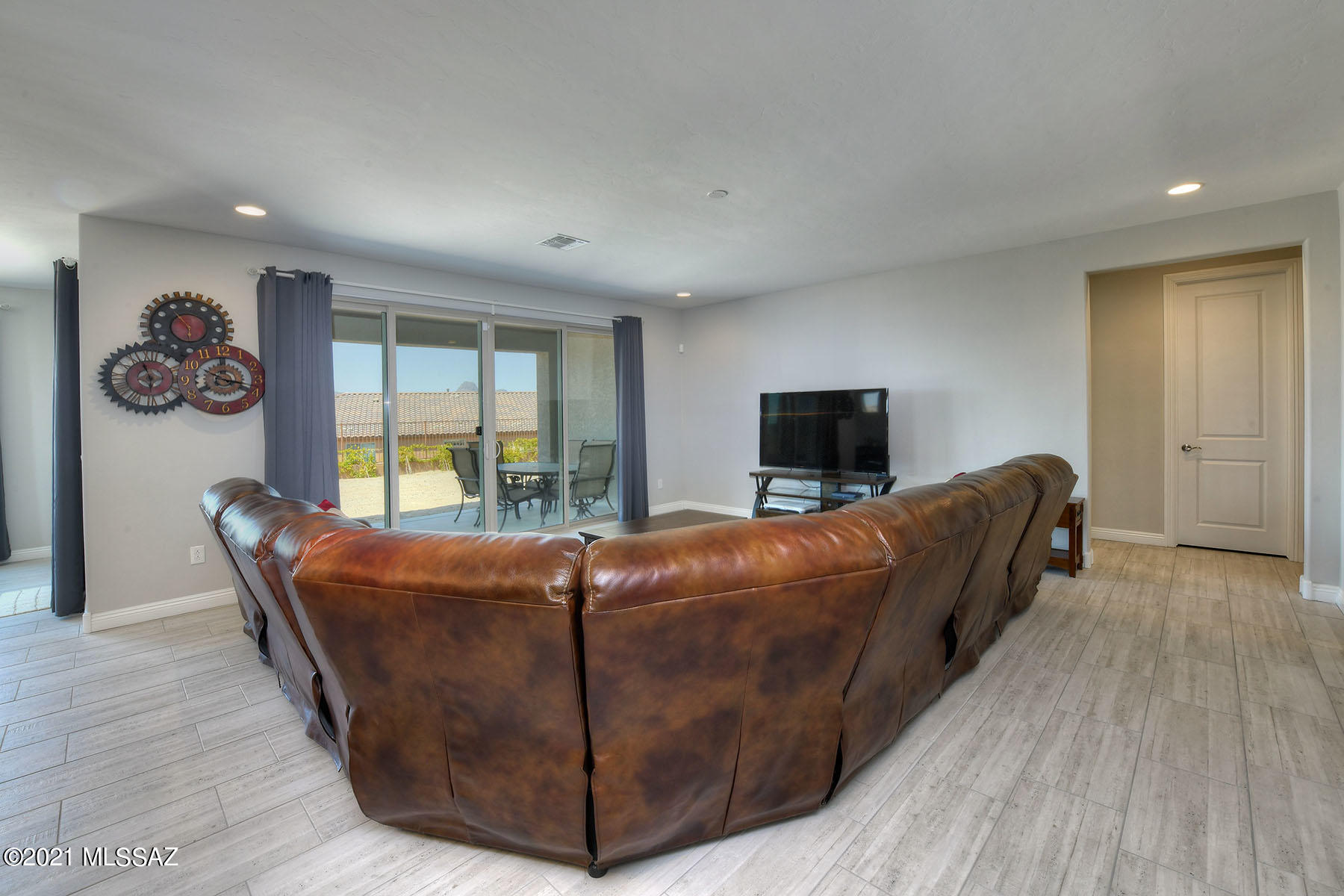 Camino De Oeste SQ20171600112 - Residential