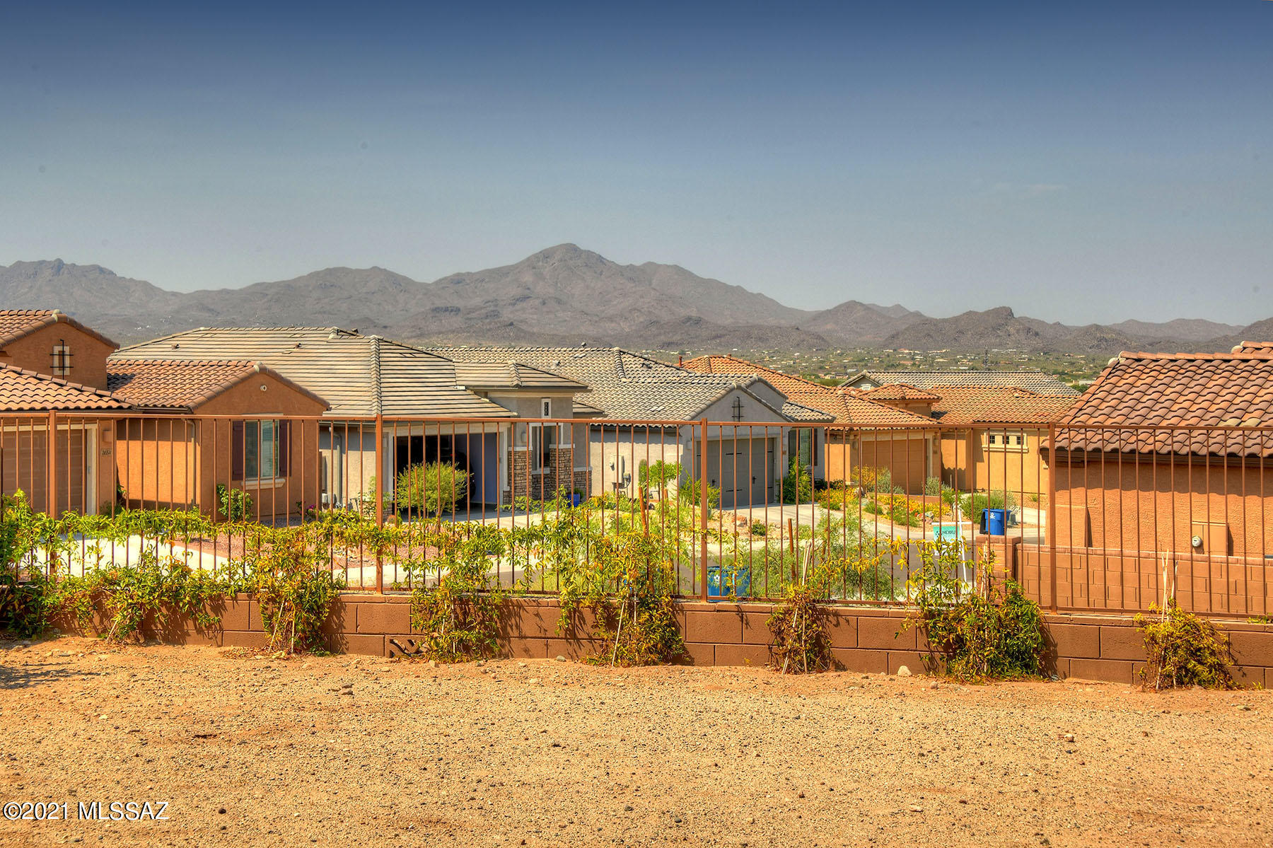 Camino De Oeste SQ20171600112 - Residential