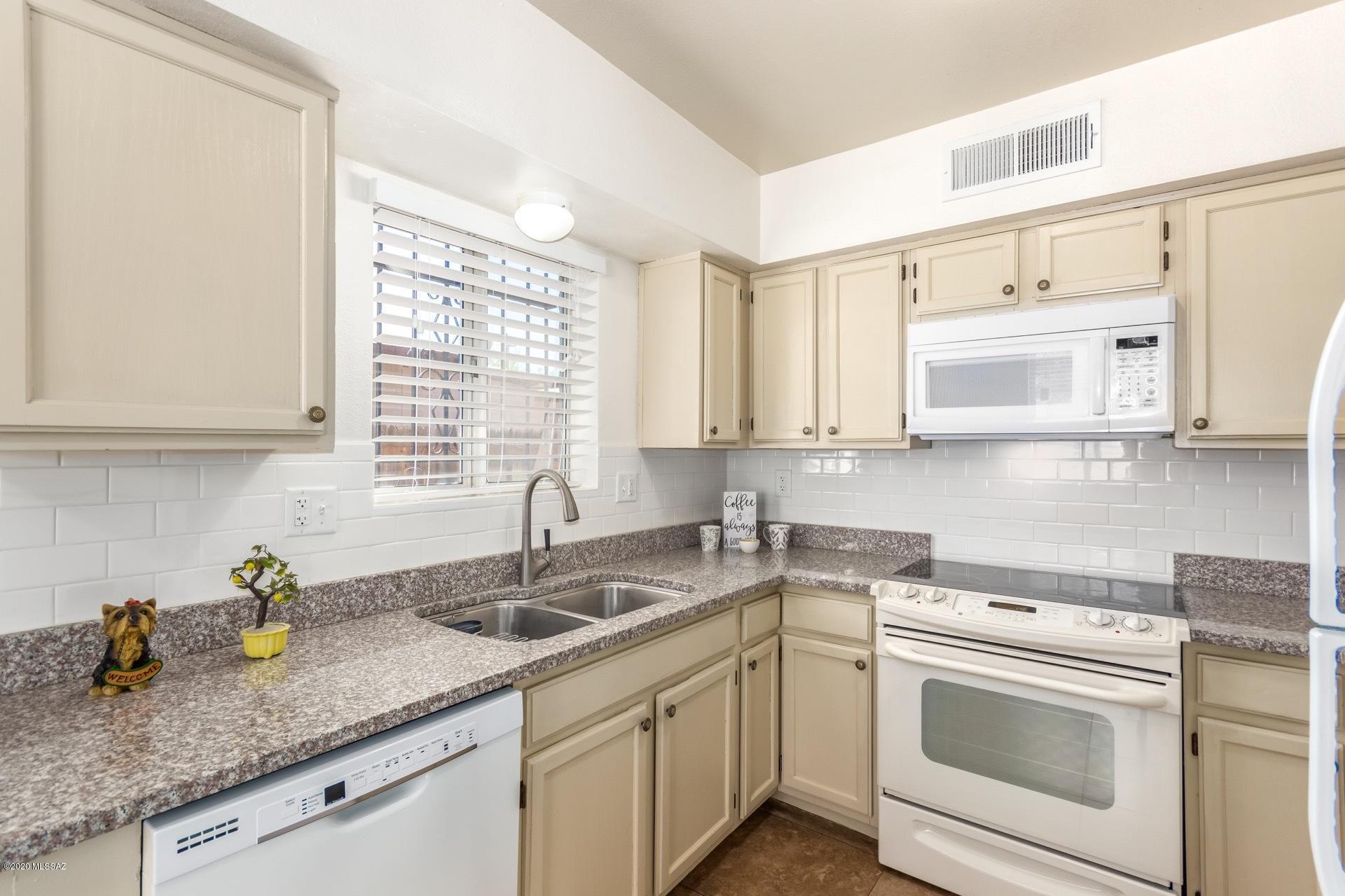Desert Winds Estates (1-22) - Residential