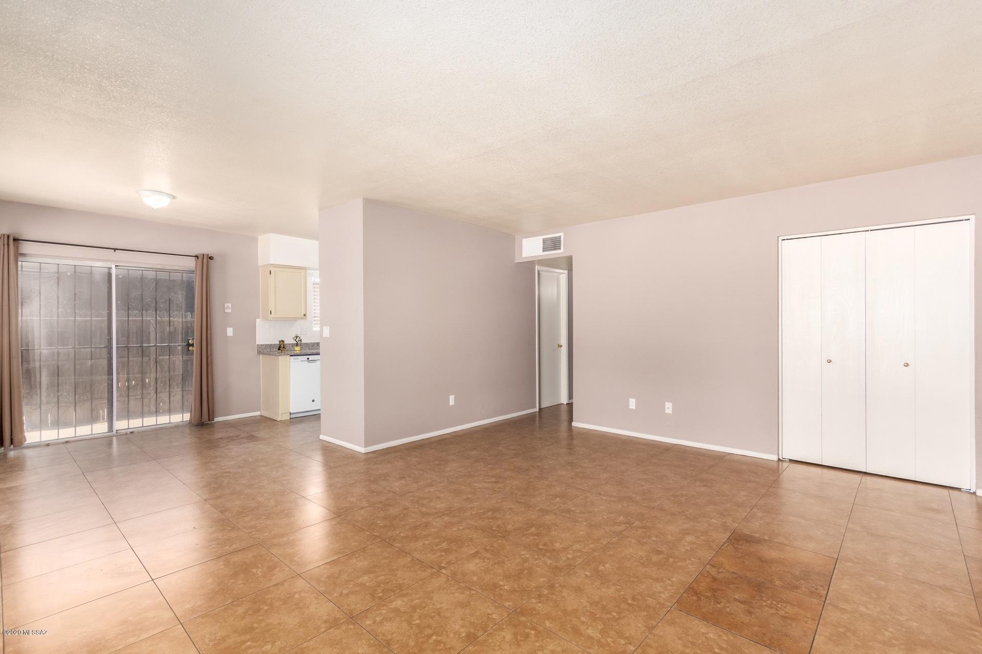 Desert Winds Estates (1-22) - Residential