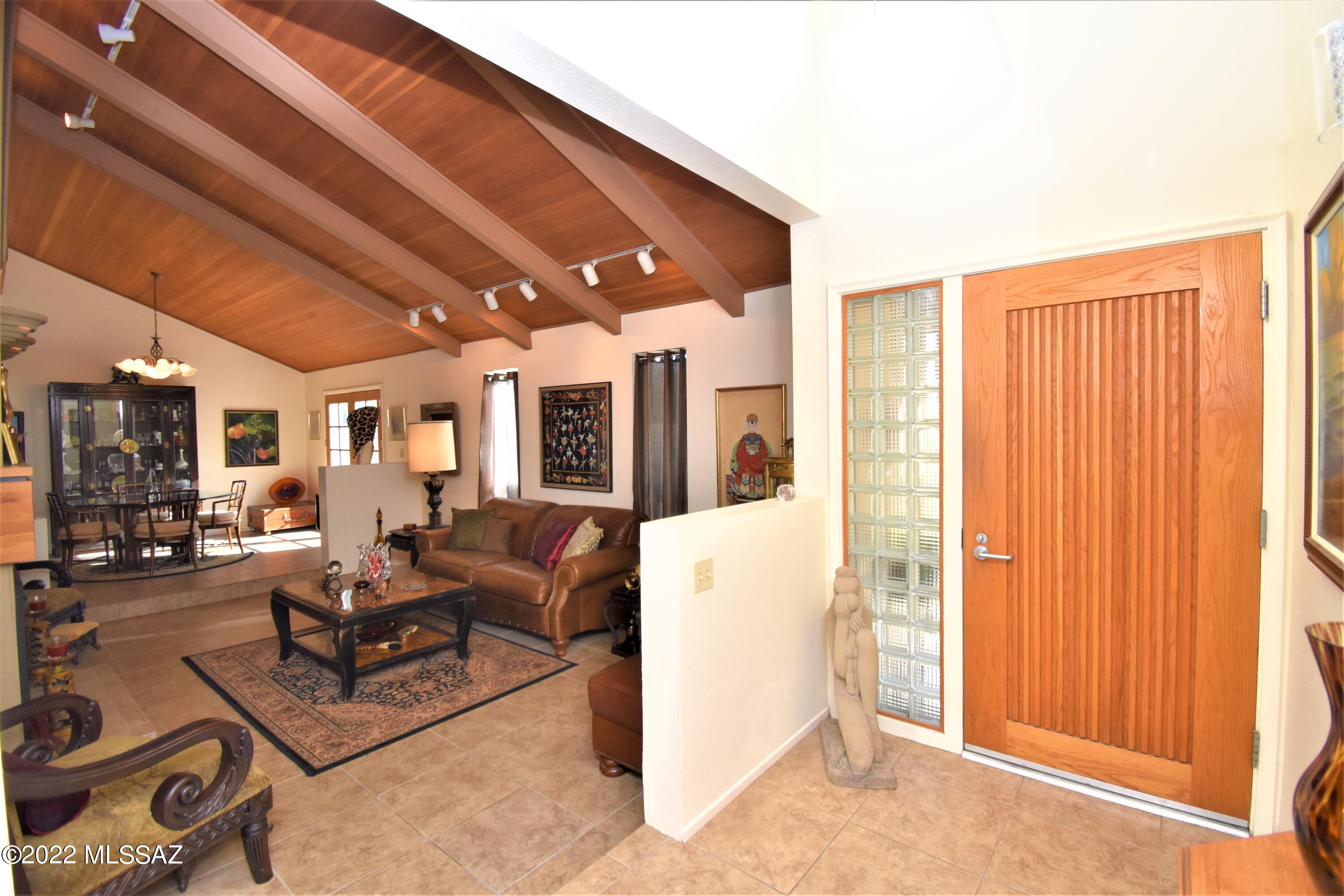 Villa Del Rio (1-148) - Residential
