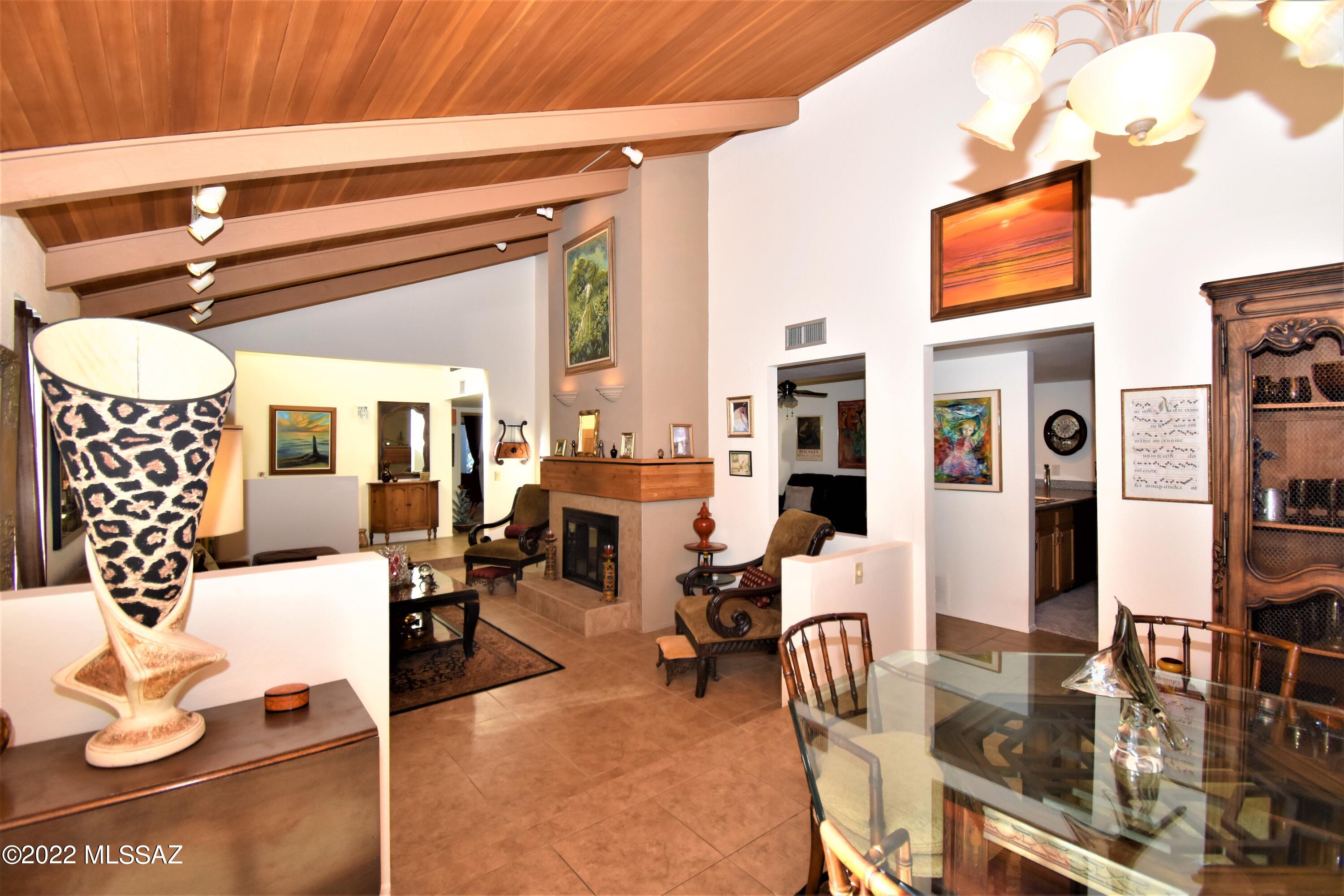 Villa Del Rio (1-148) - Residential