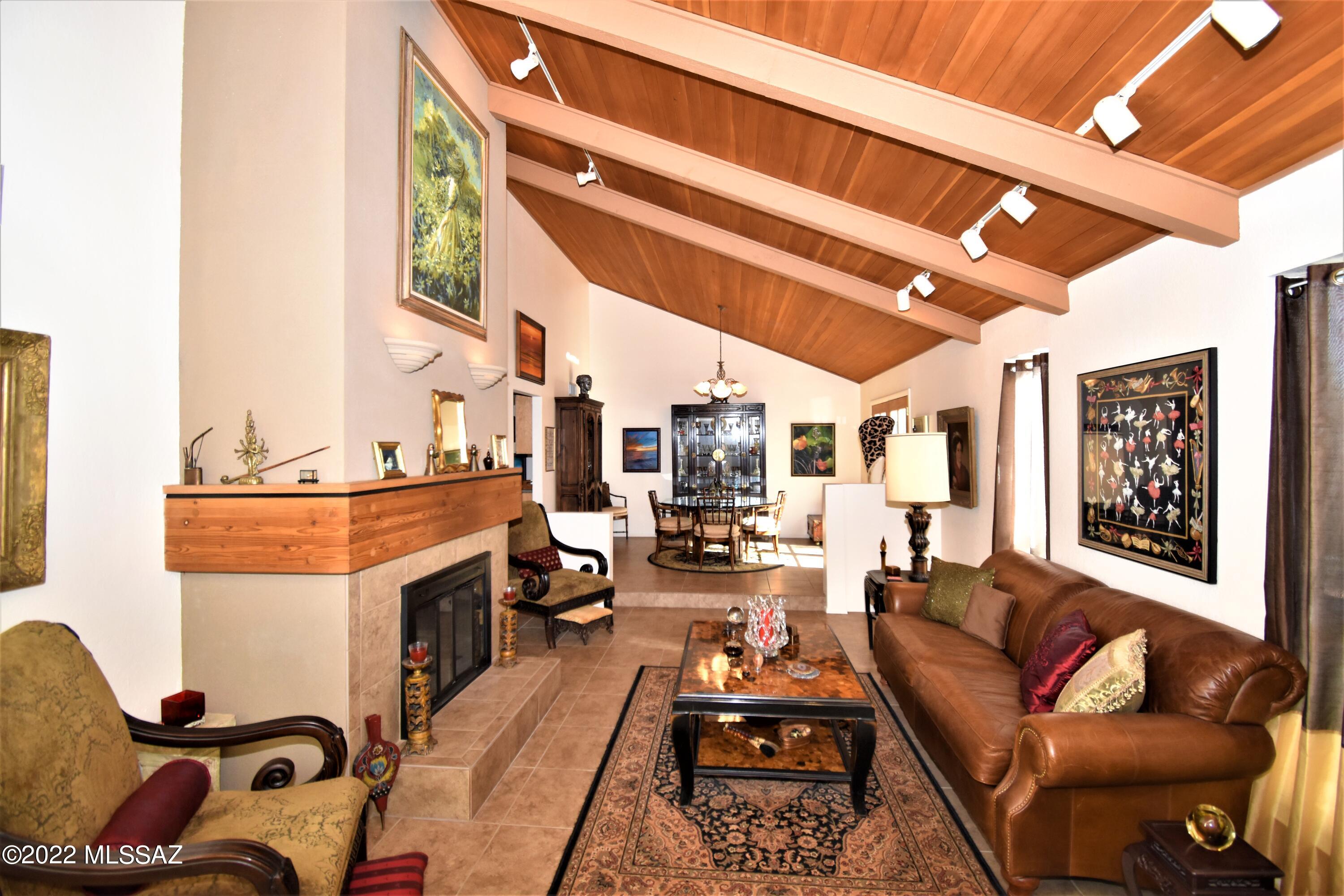 Villa Del Rio (1-148) - Residential