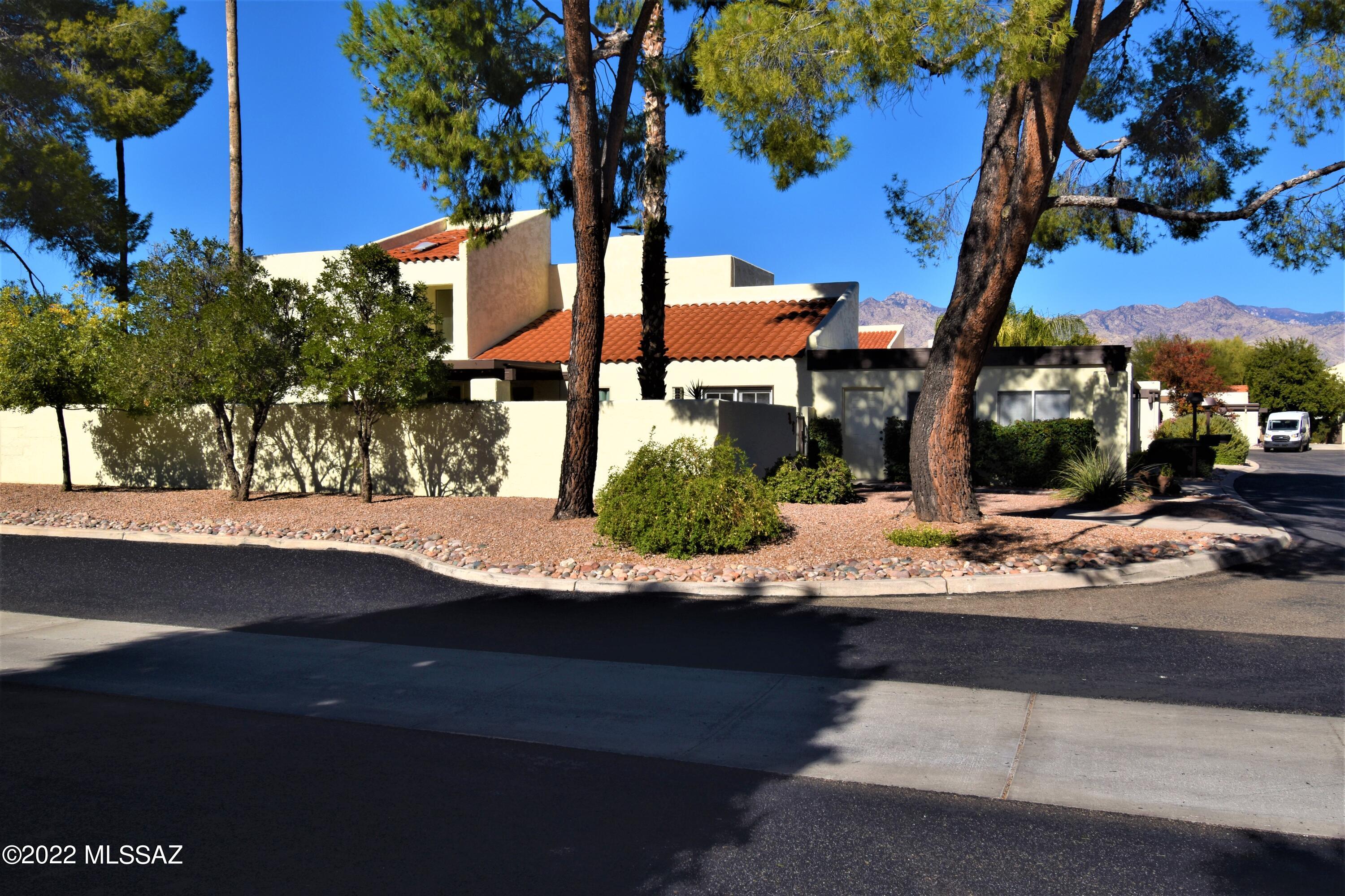 Villa Del Rio (1-148) - Residential
