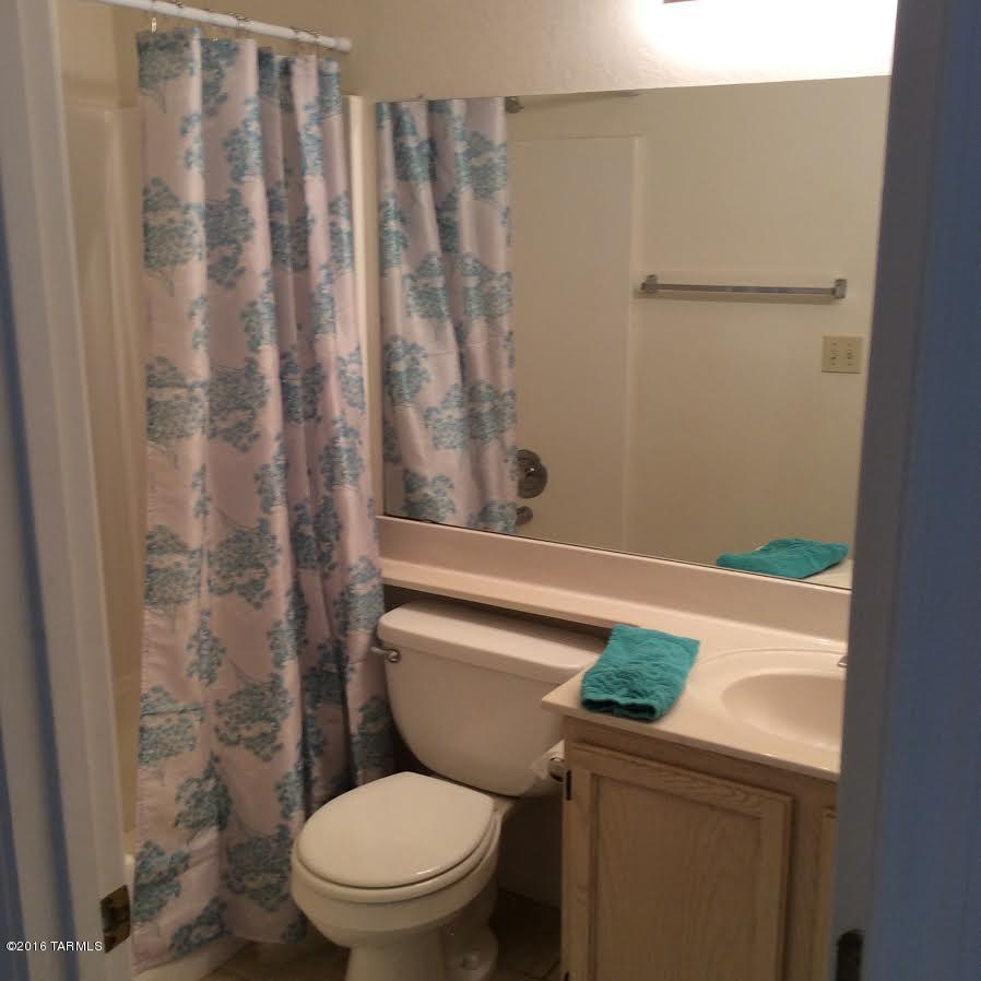 Country Club(1-221) - Residential