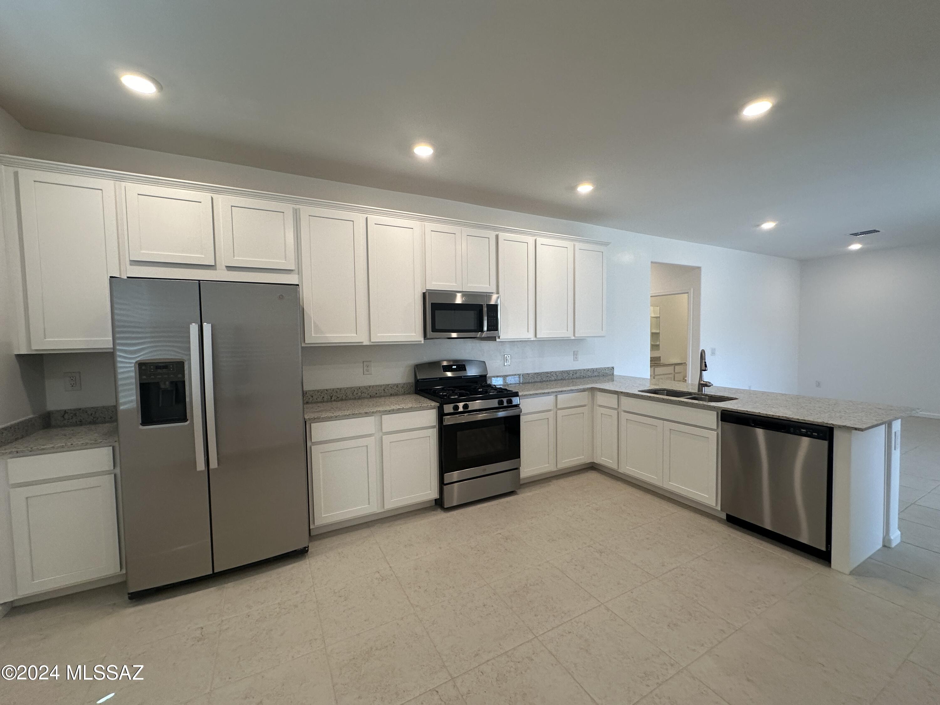 Gladden Farms BLK 30 - Residential Lease